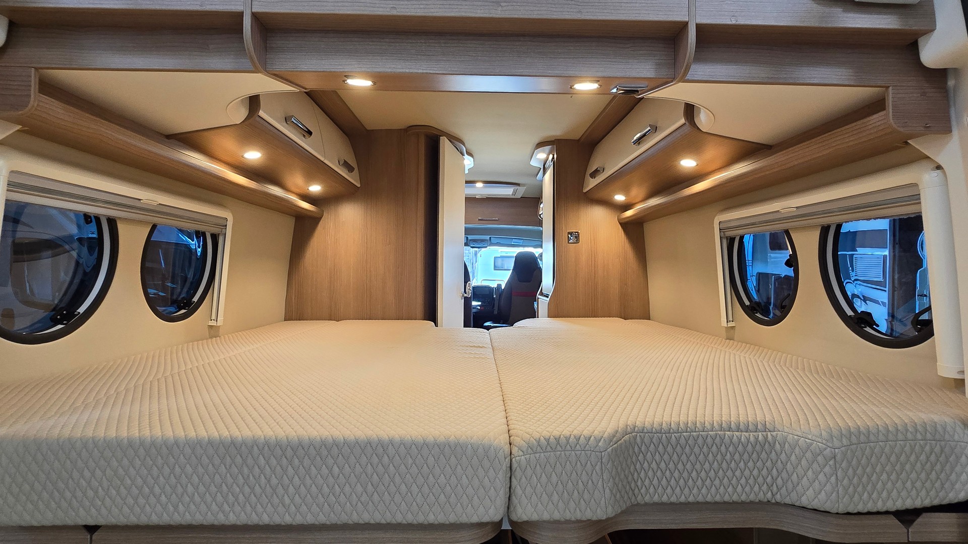 MALIBU Van 640 LE "by Carthago" / Fiat Ducato 2.3MJT 150PS-image-8