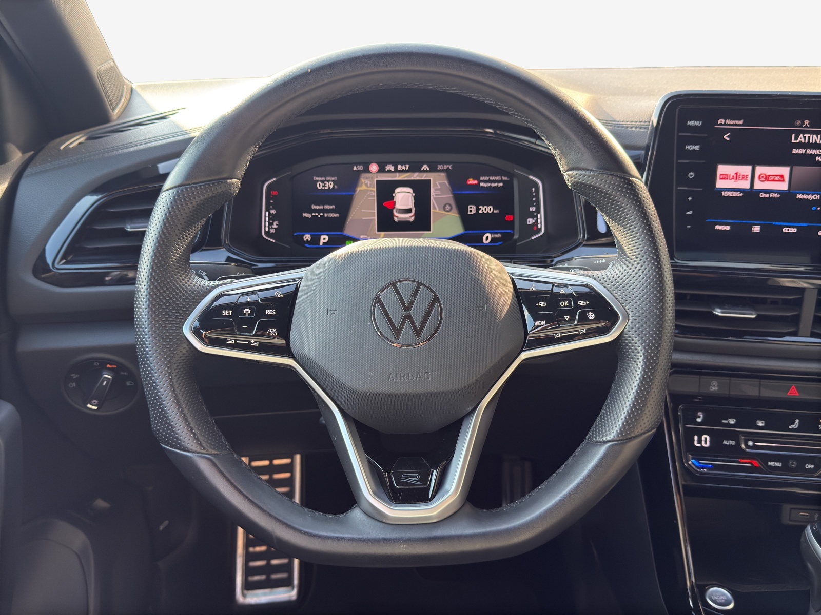 VW T-Roc 2.0 TSI R-Line DSG 4Motion-image-9