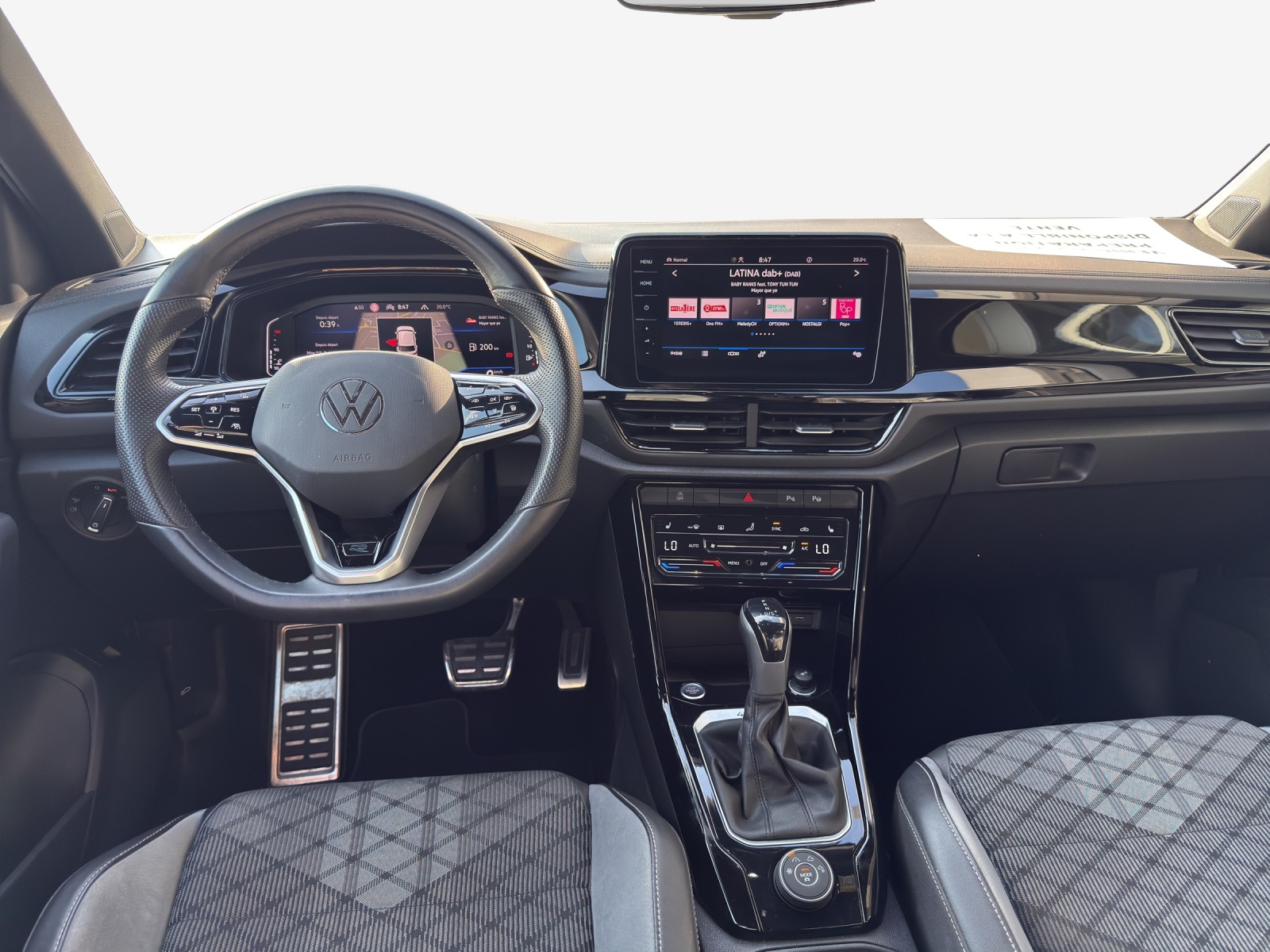 VW T-Roc 2.0 TSI R-Line DSG 4Motion-image-8