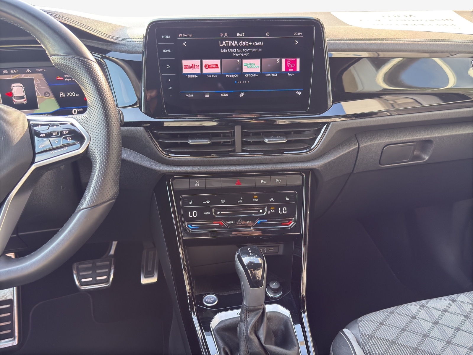 VW T-Roc 2.0 TSI R-Line DSG 4Motion-image-10