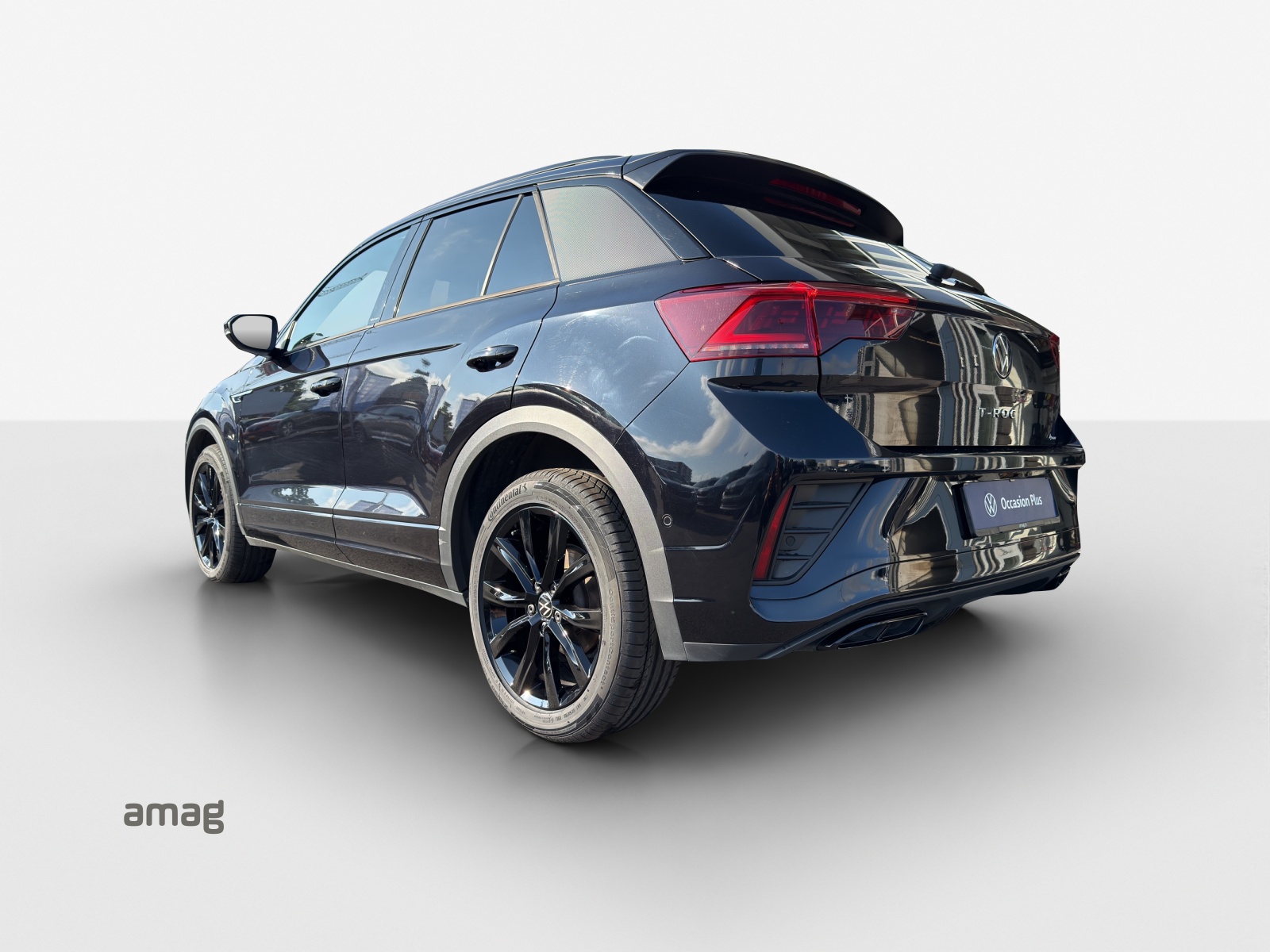 VW T-Roc 2.0 TSI R-Line DSG 4Motion-image-2