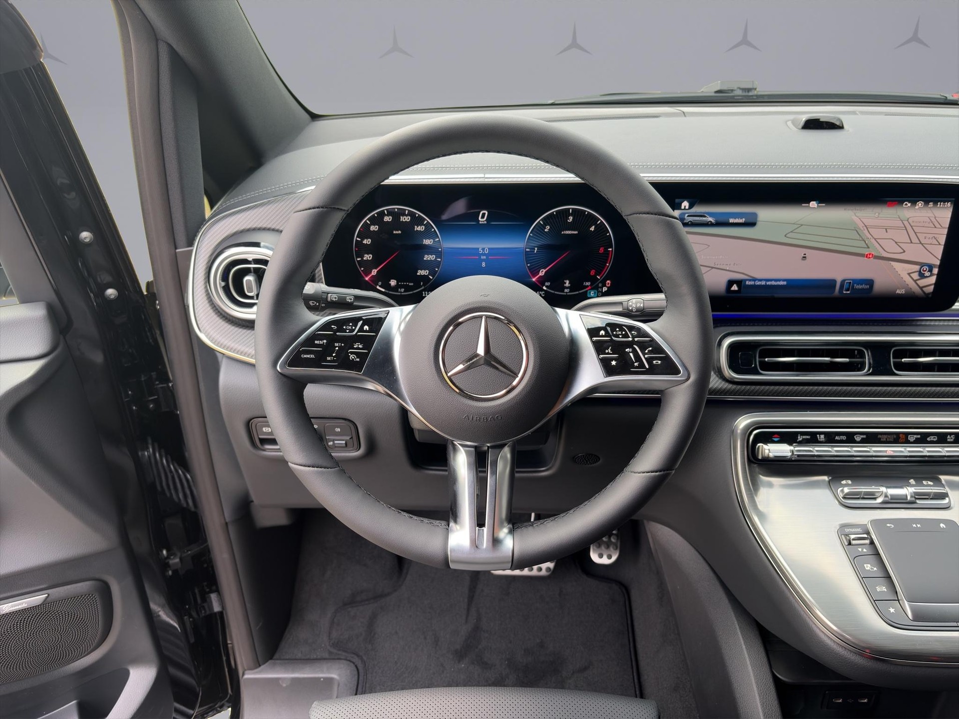 MERCEDES-BENZ V 300 d Swiss Ed. lang 4matic Van-image-11