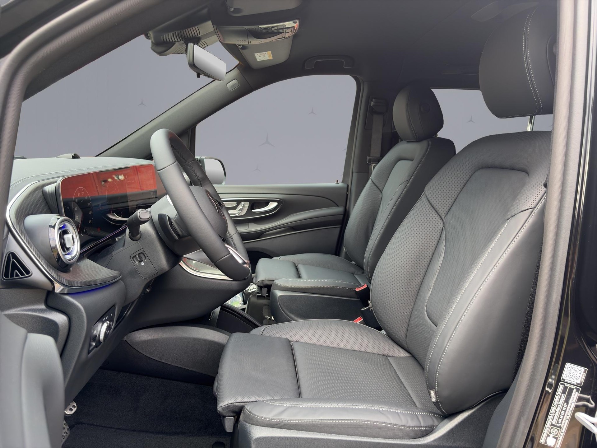 MERCEDES-BENZ V 300 d Swiss Ed. lang 4matic Van-image-9