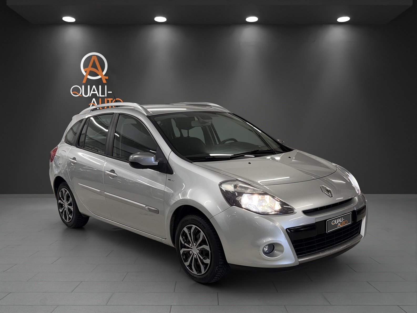 RENAULT Clio Grandtour 1.6 16V Night&Day Automatic-image-0