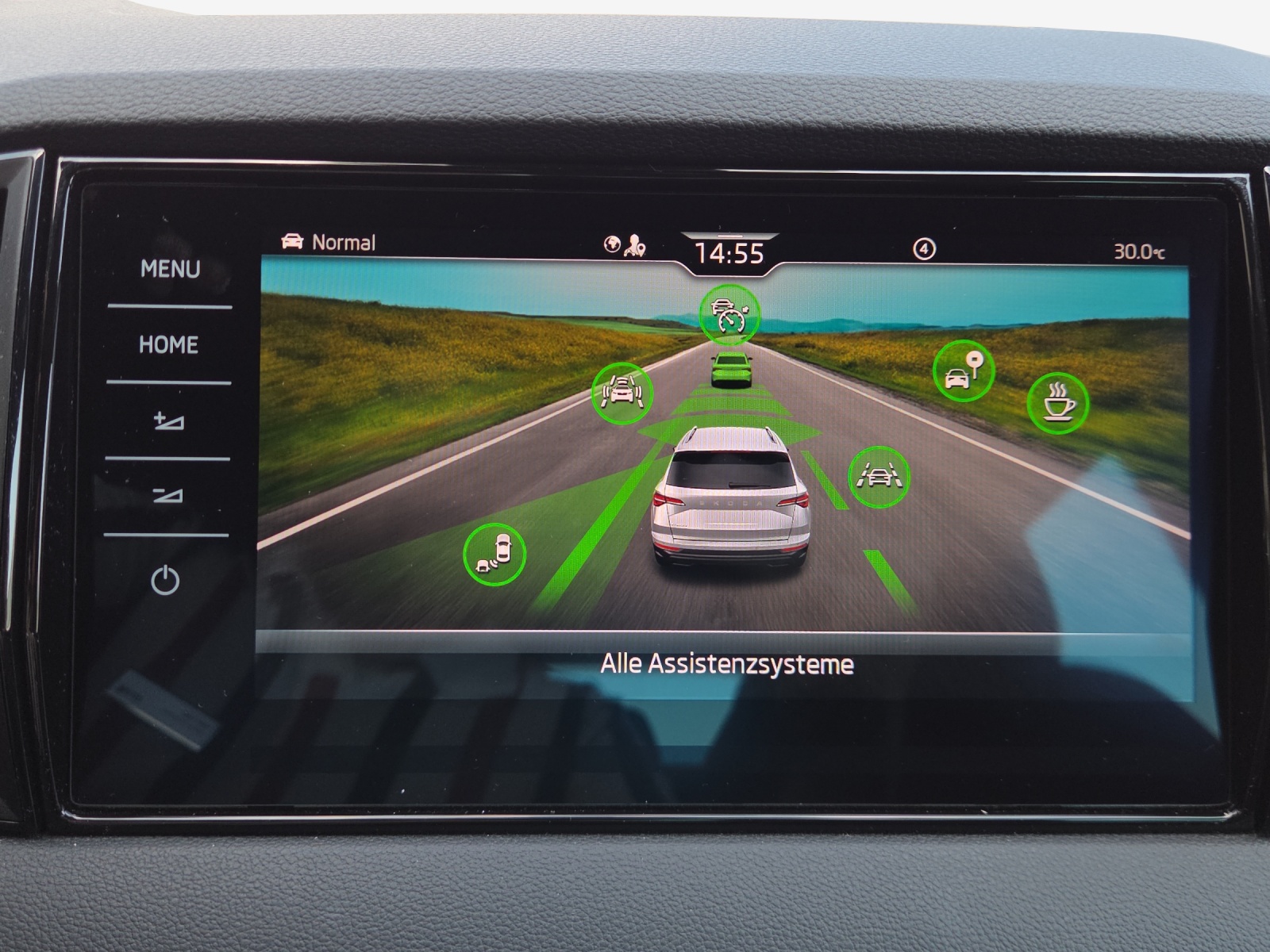 SKODA Karoq 2.0 TSI SportLine 4x4 DSG-image-15