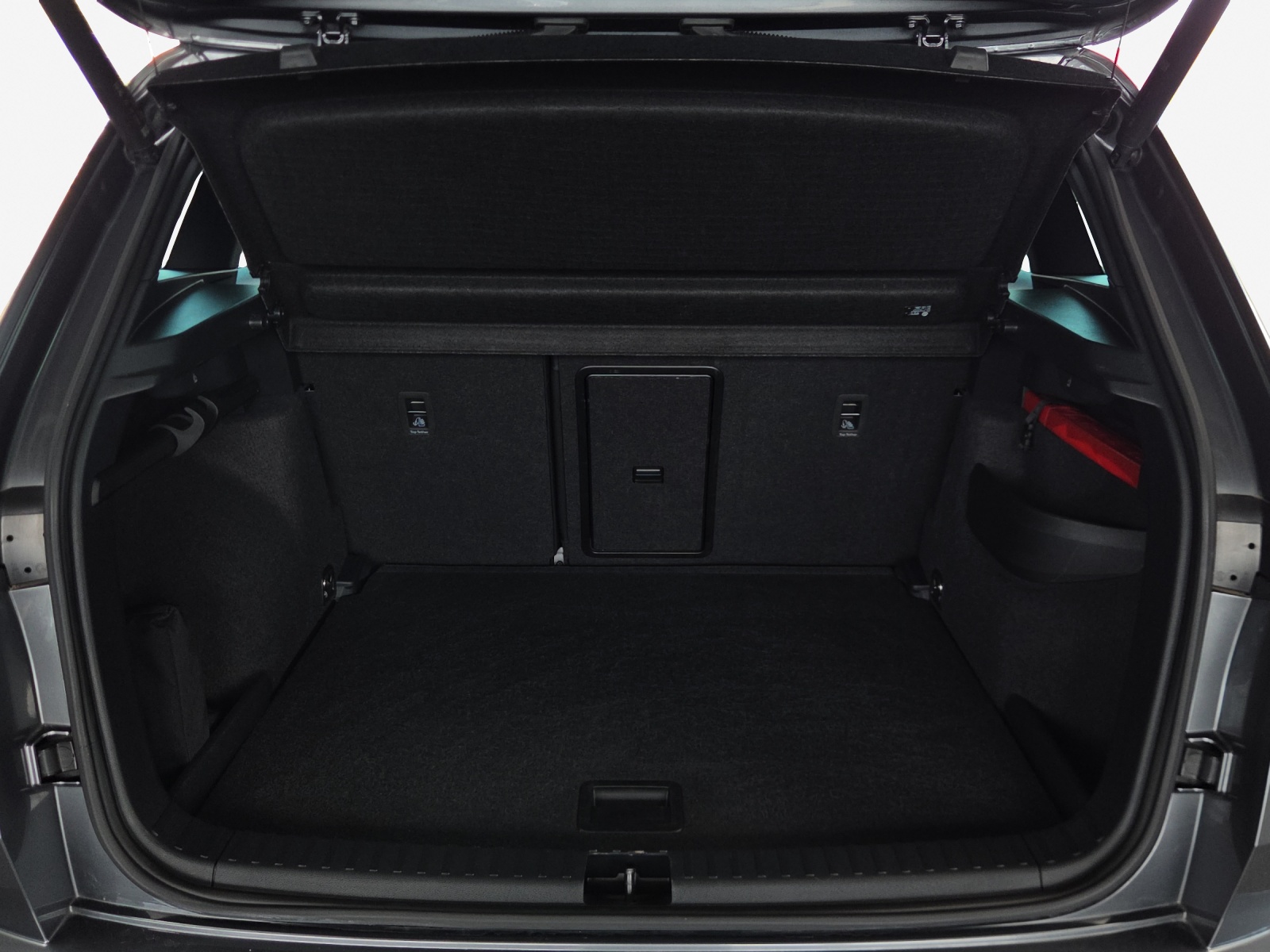 SKODA Karoq 2.0 TSI SportLine 4x4 DSG-image-12