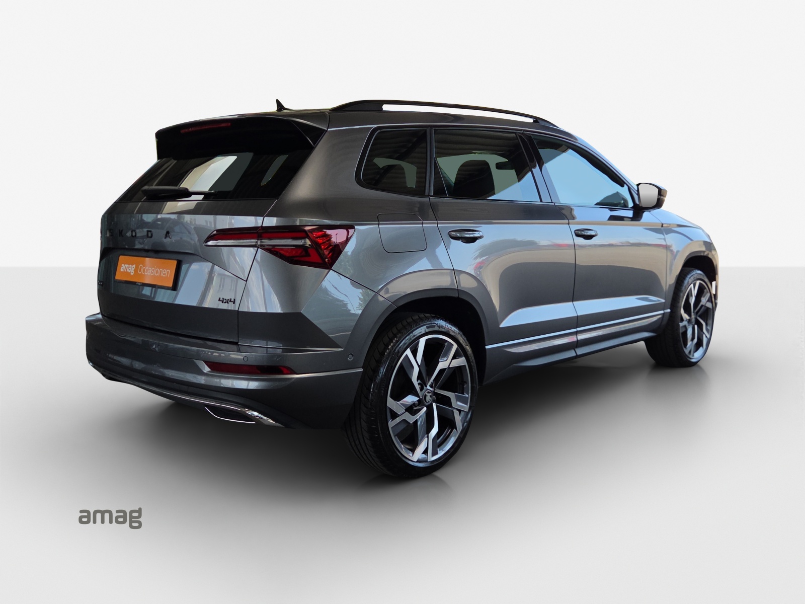 SKODA Karoq 2.0 TSI SportLine 4x4 DSG-image-4