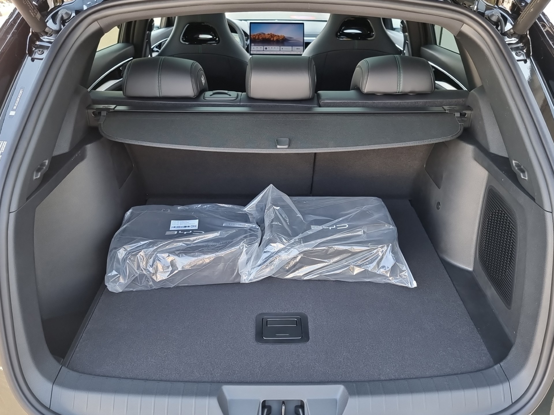 BYD Seal U DM-i Design AWD-image-15