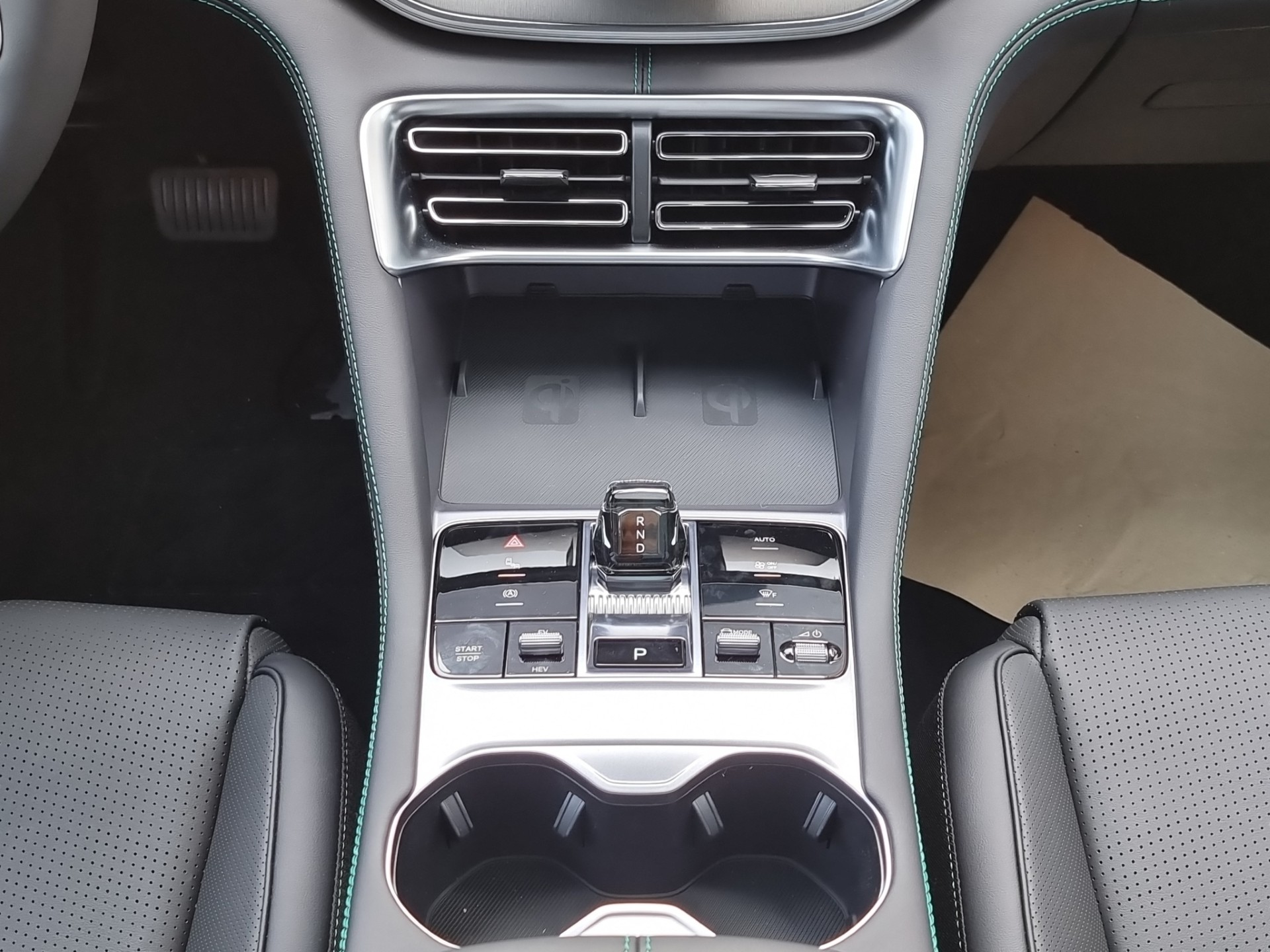 BYD Seal U DM-i Design AWD-image-10