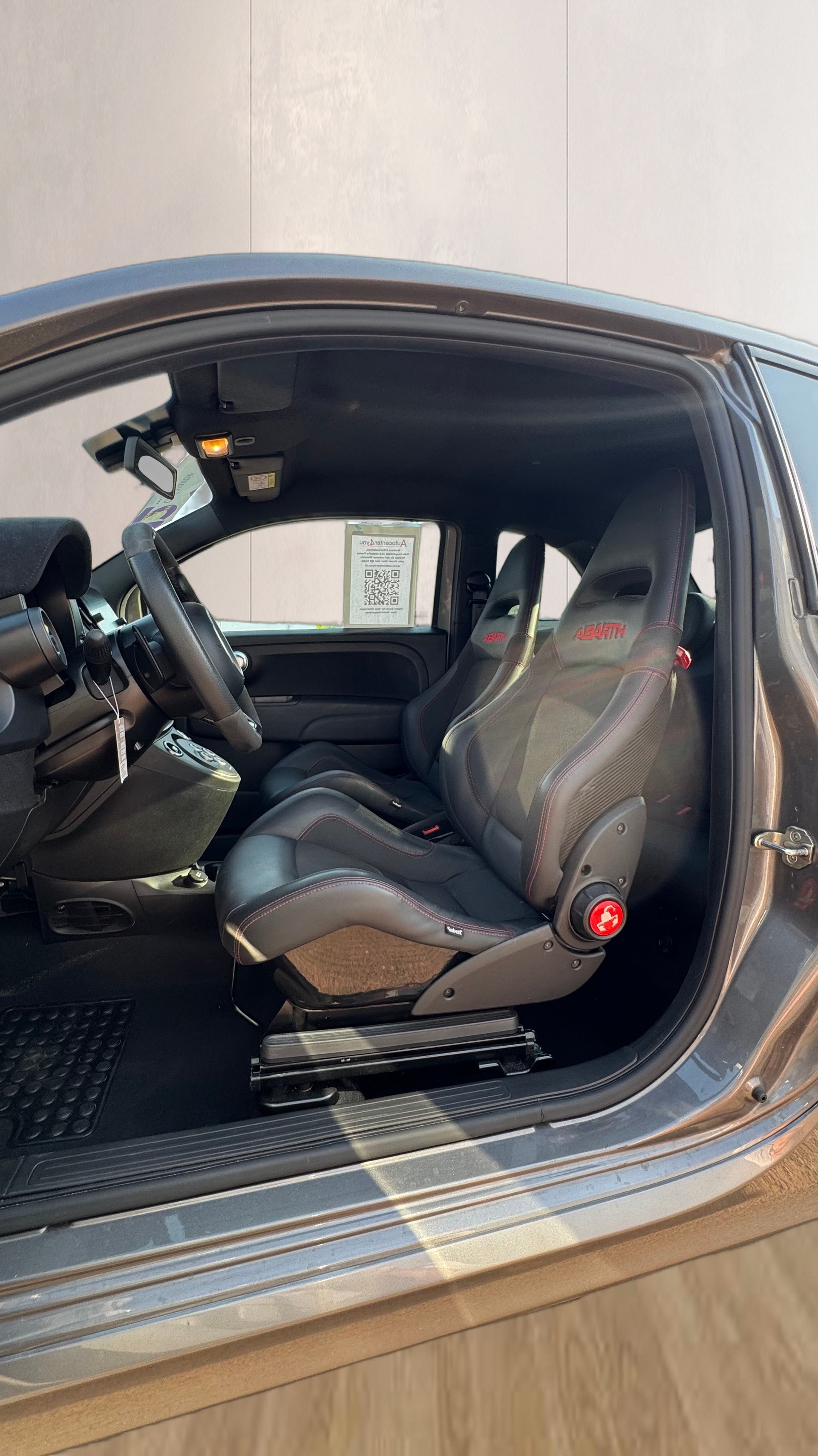 FIAT 695 1.4 16V Turbo Abarth 695 Competizione Dualogic-image-16