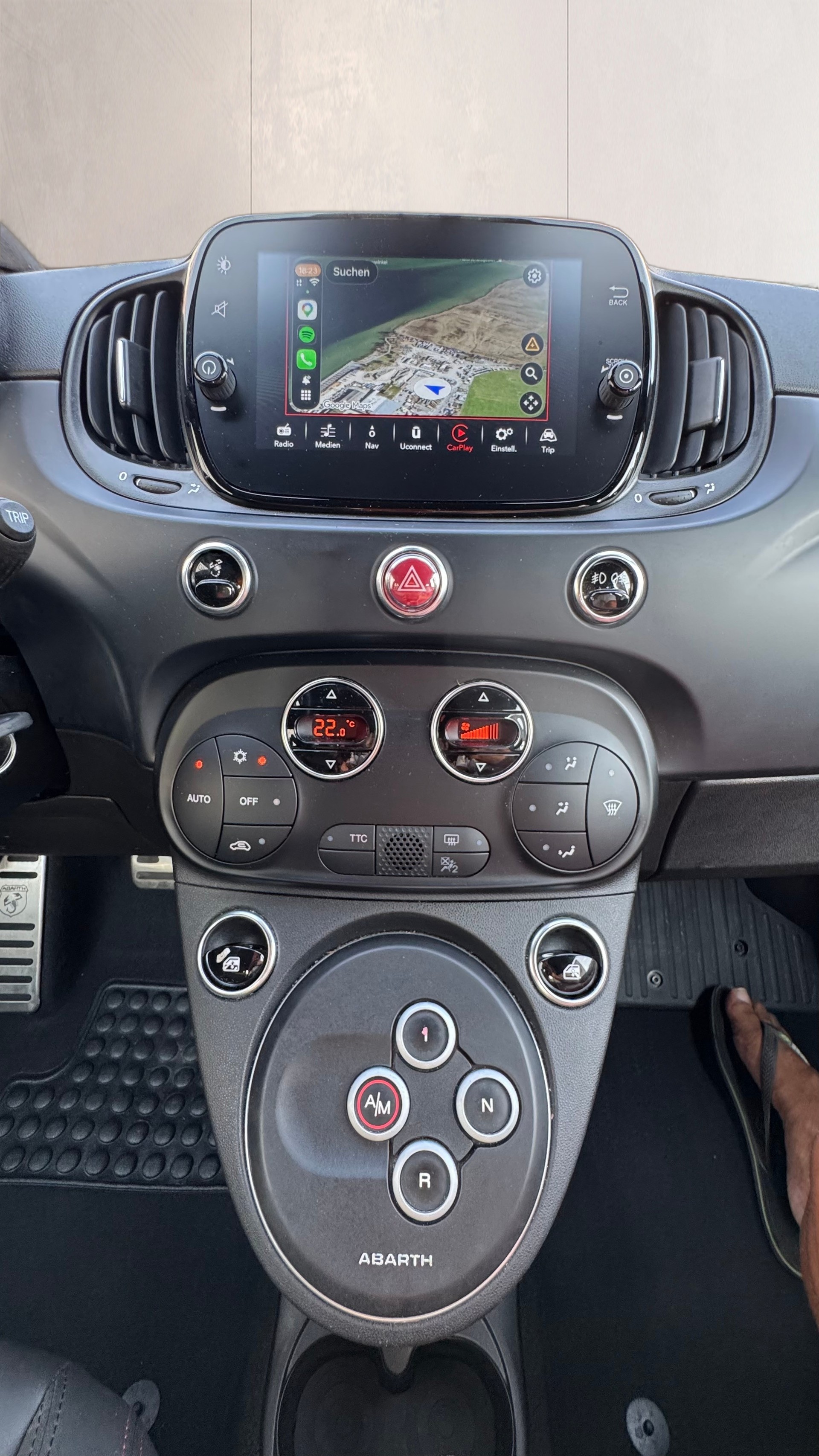 FIAT 695 1.4 16V Turbo Abarth 695 Competizione Dualogic-image-23
