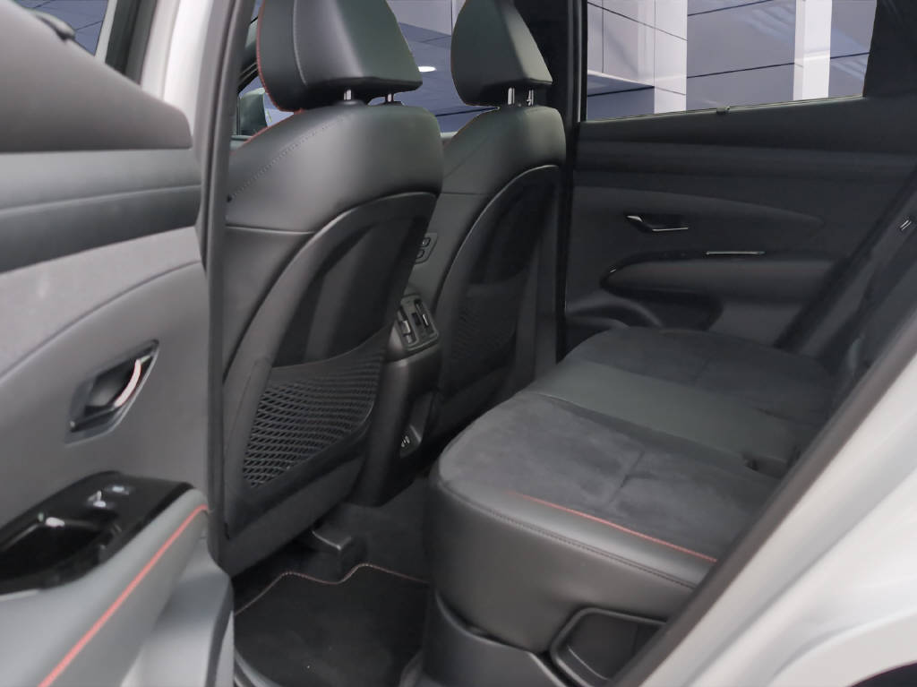HYUNDAI TUCSON 1.6 T-GDi Hybrid N-Line 4WD-image-10