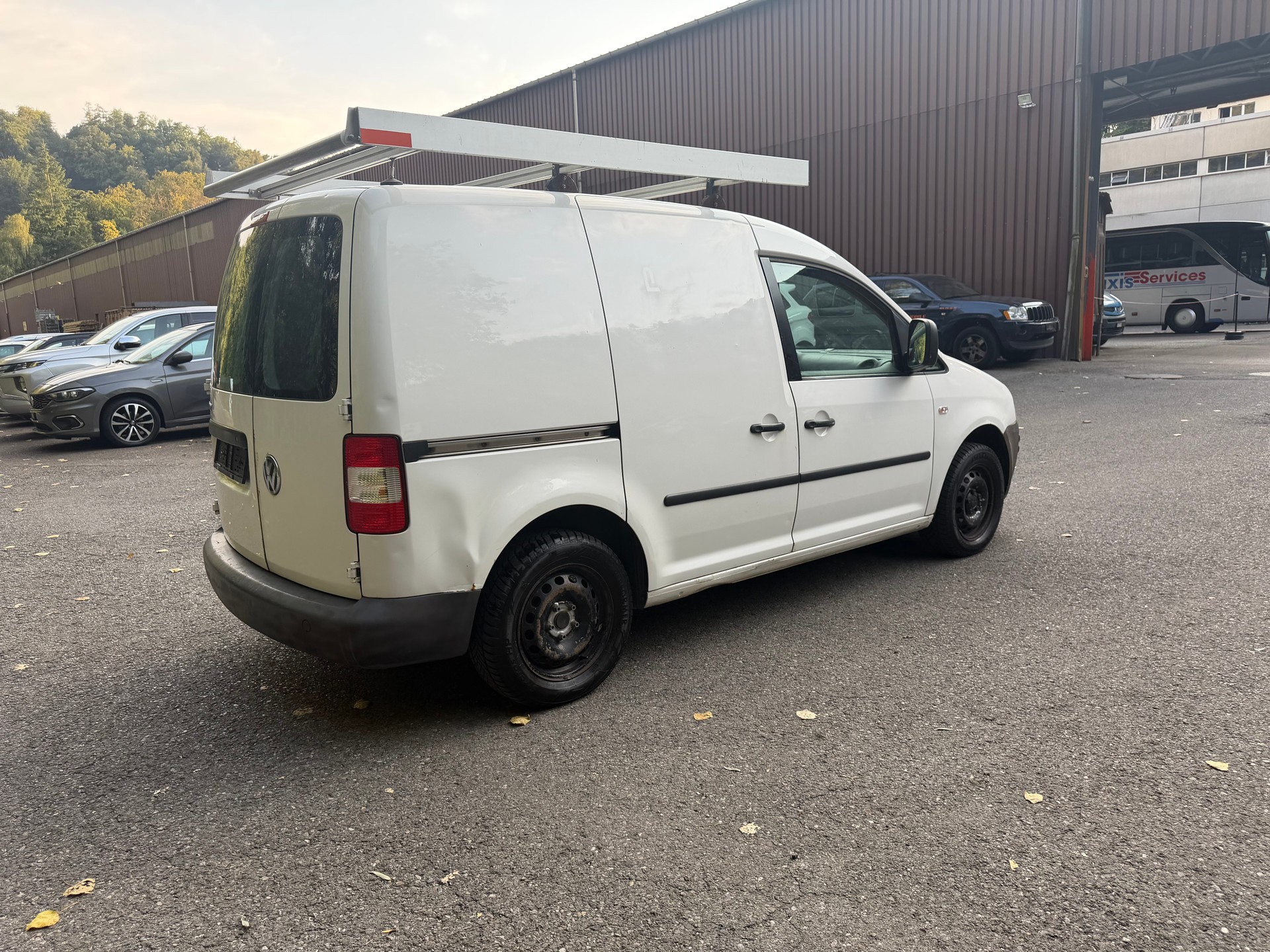 VW Caddy 2.0SDI-image-4