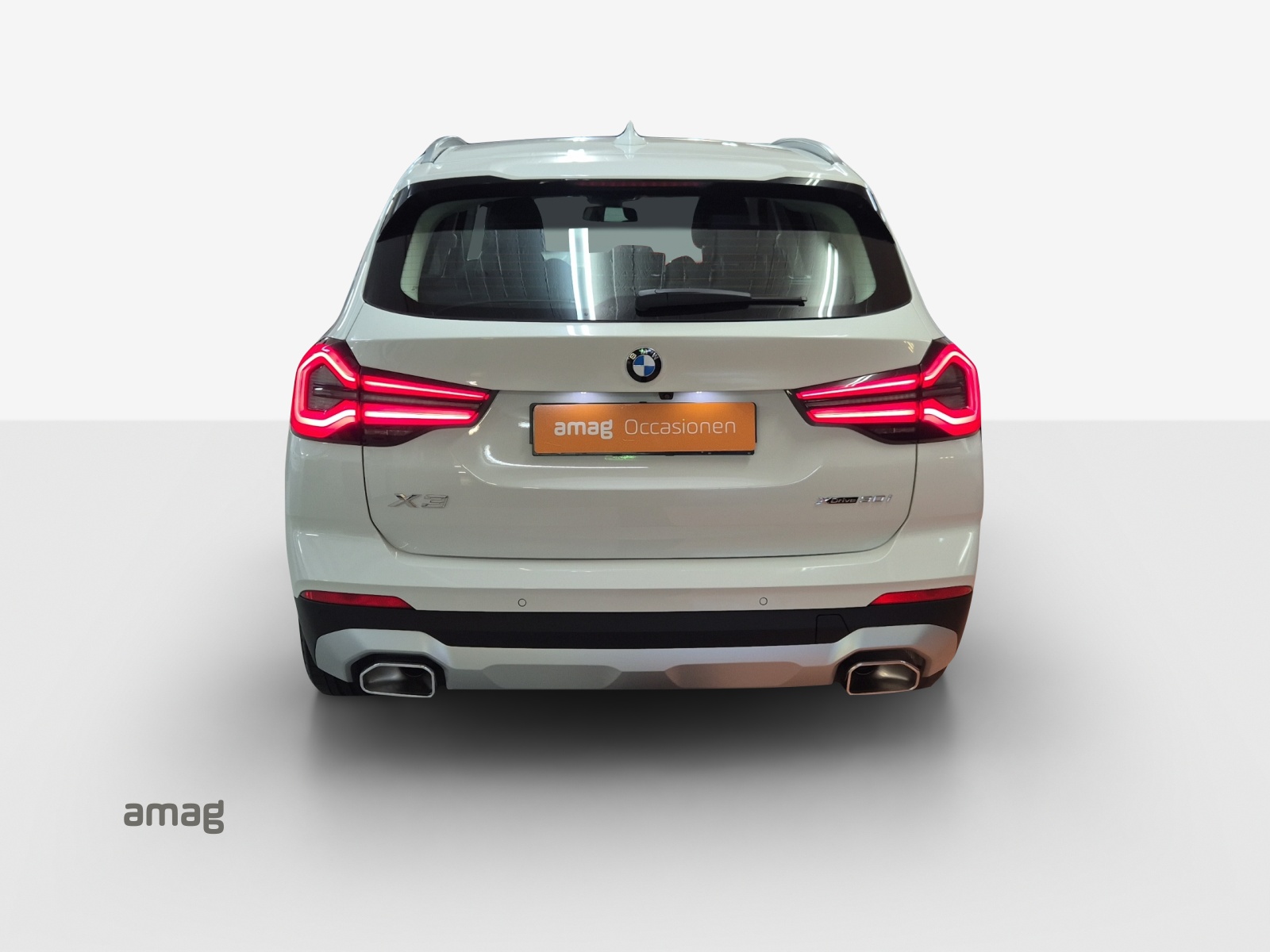BMW X3 xDrive 30i Individual Steptronic-image-3