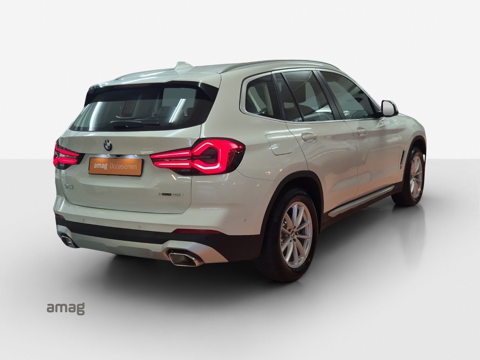 BMW X3 xDrive 30i Individual Steptronic-image-4