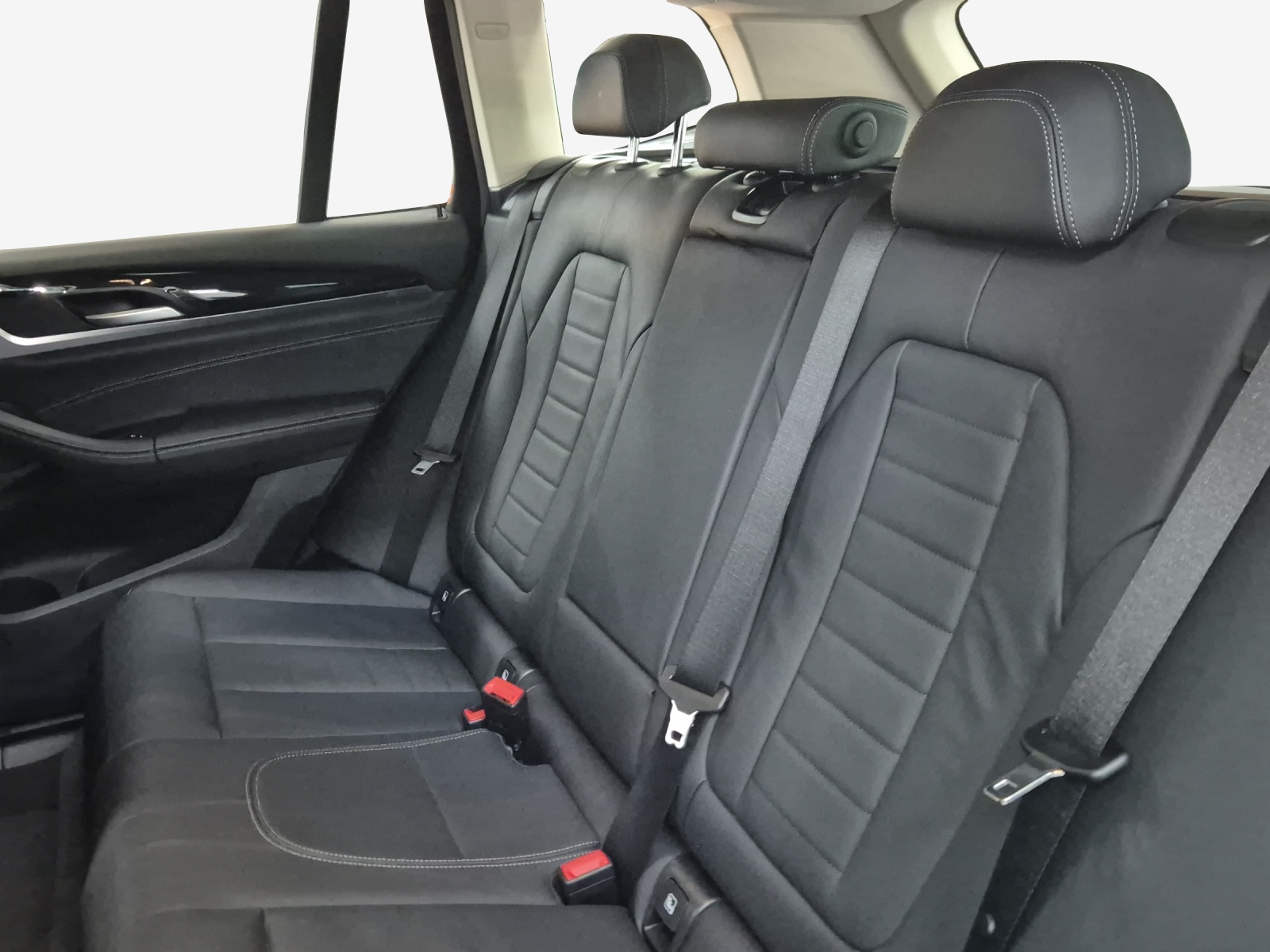 BMW X3 xDrive 30i Individual Steptronic-image-11