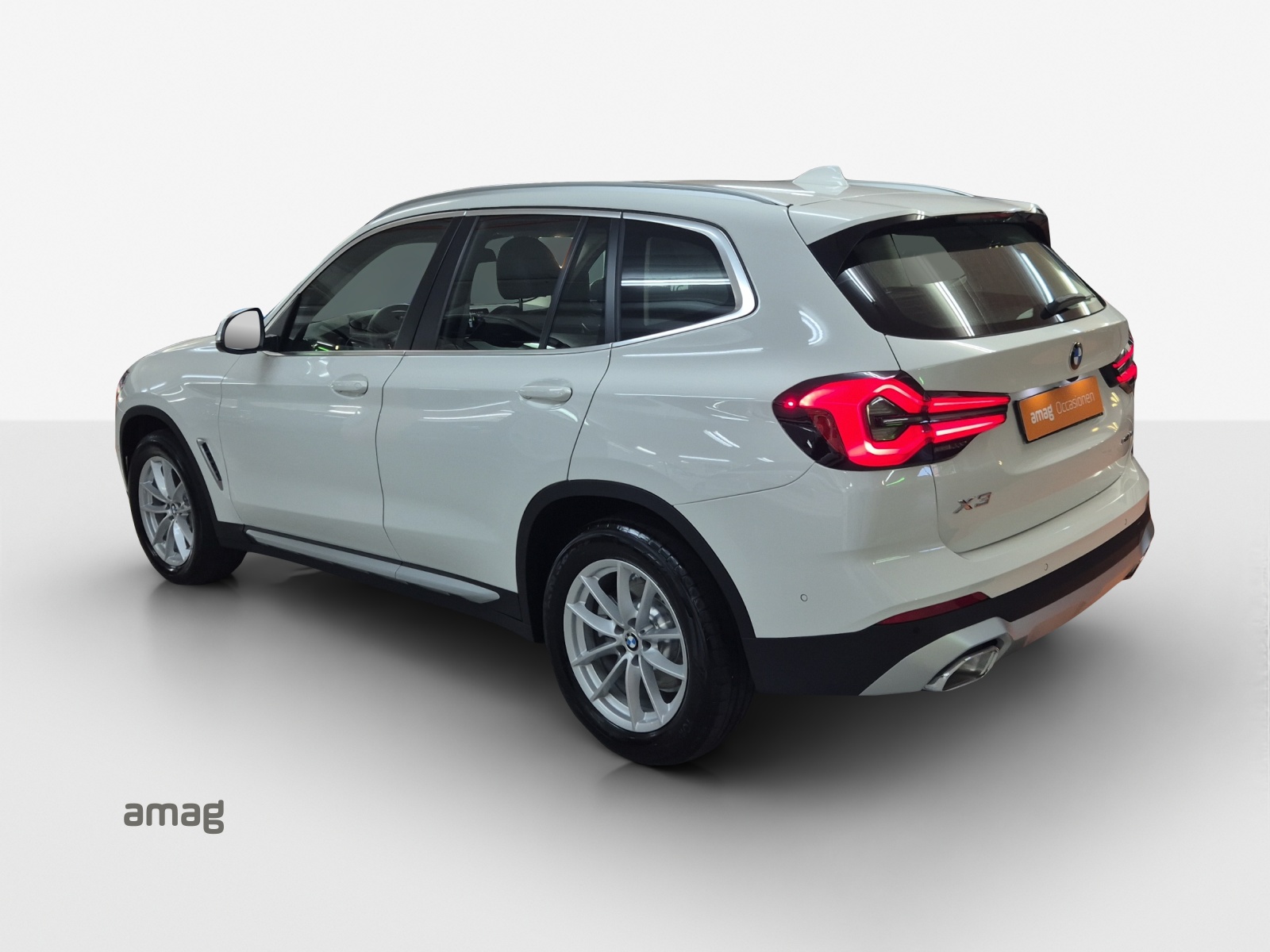 BMW X3 xDrive 30i Individual Steptronic-image-2