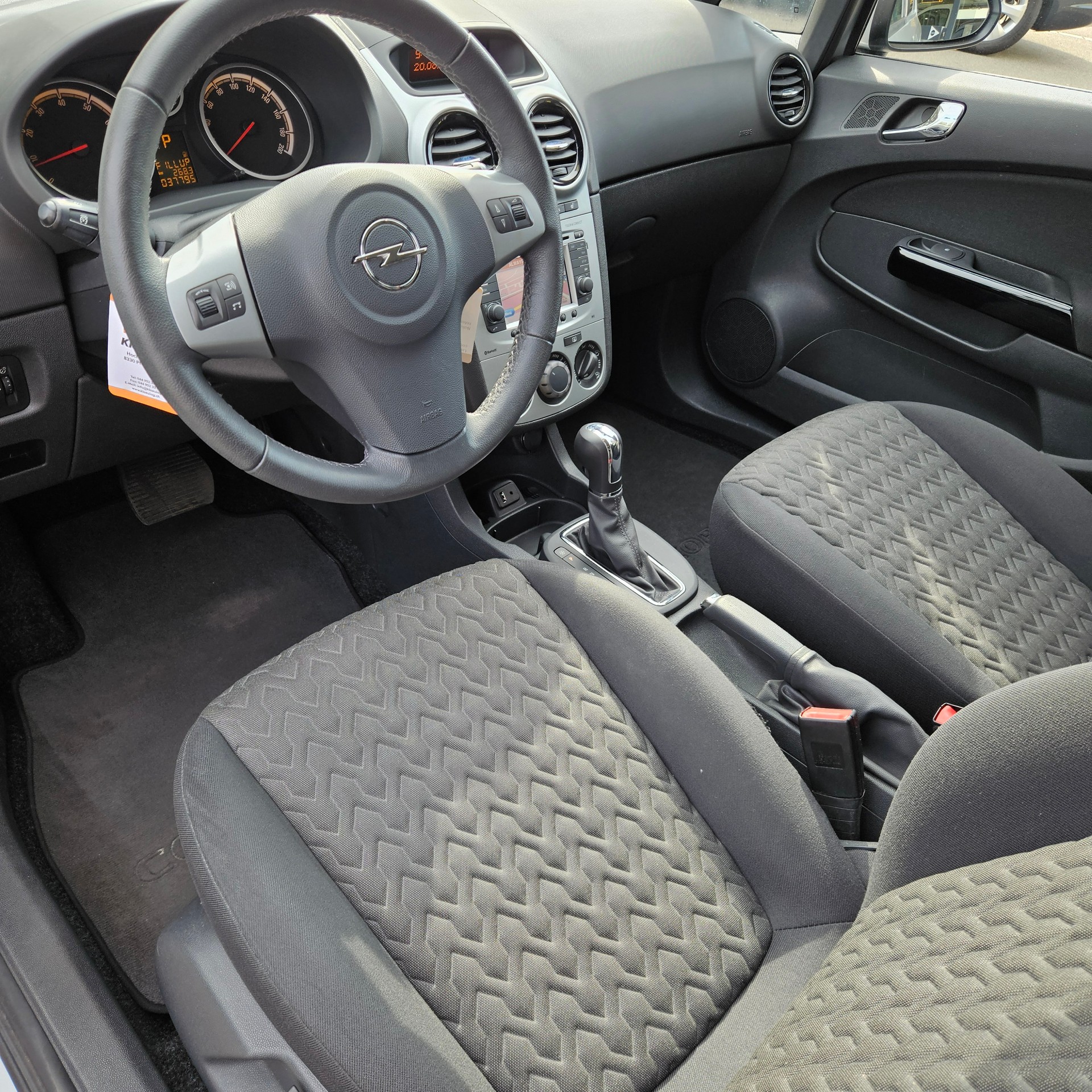 OPEL Corsa 1.4 TP Active Edition Automatic-image-6