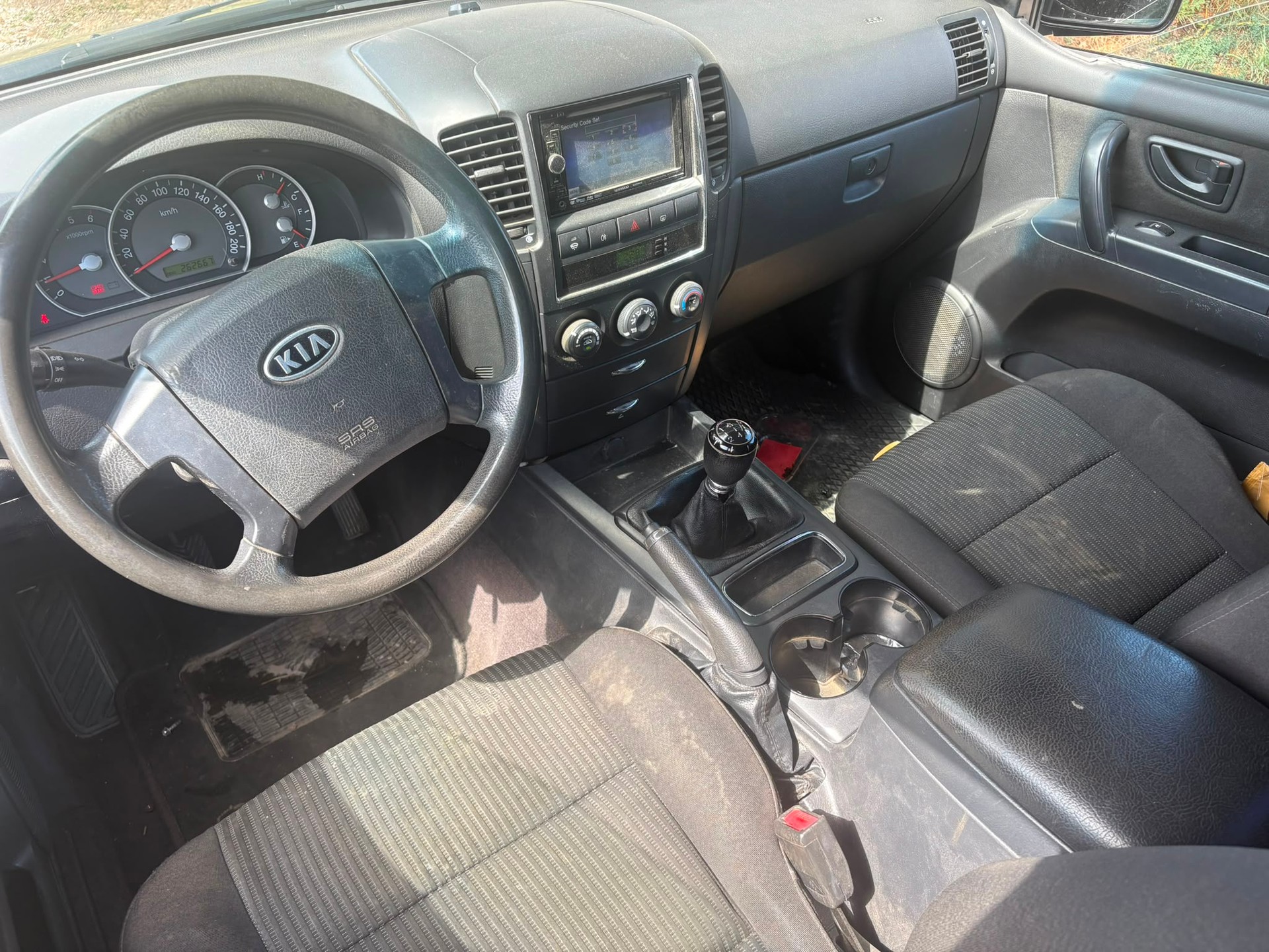 KIA Sorento 2.5 CRDI Family-image-2