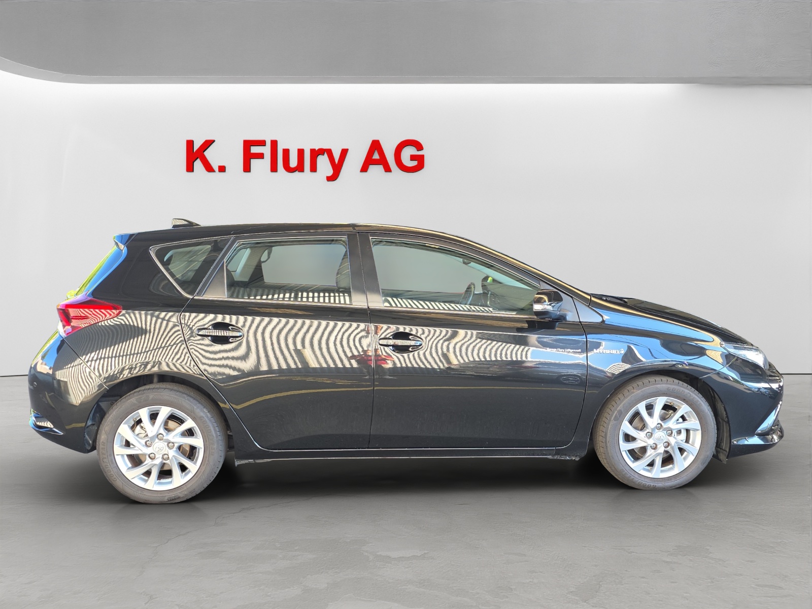 TOYOTA Auris 1.8 HSD Trend-image-5