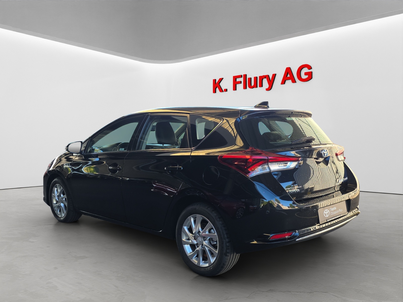 TOYOTA Auris 1.8 HSD Trend-image-2