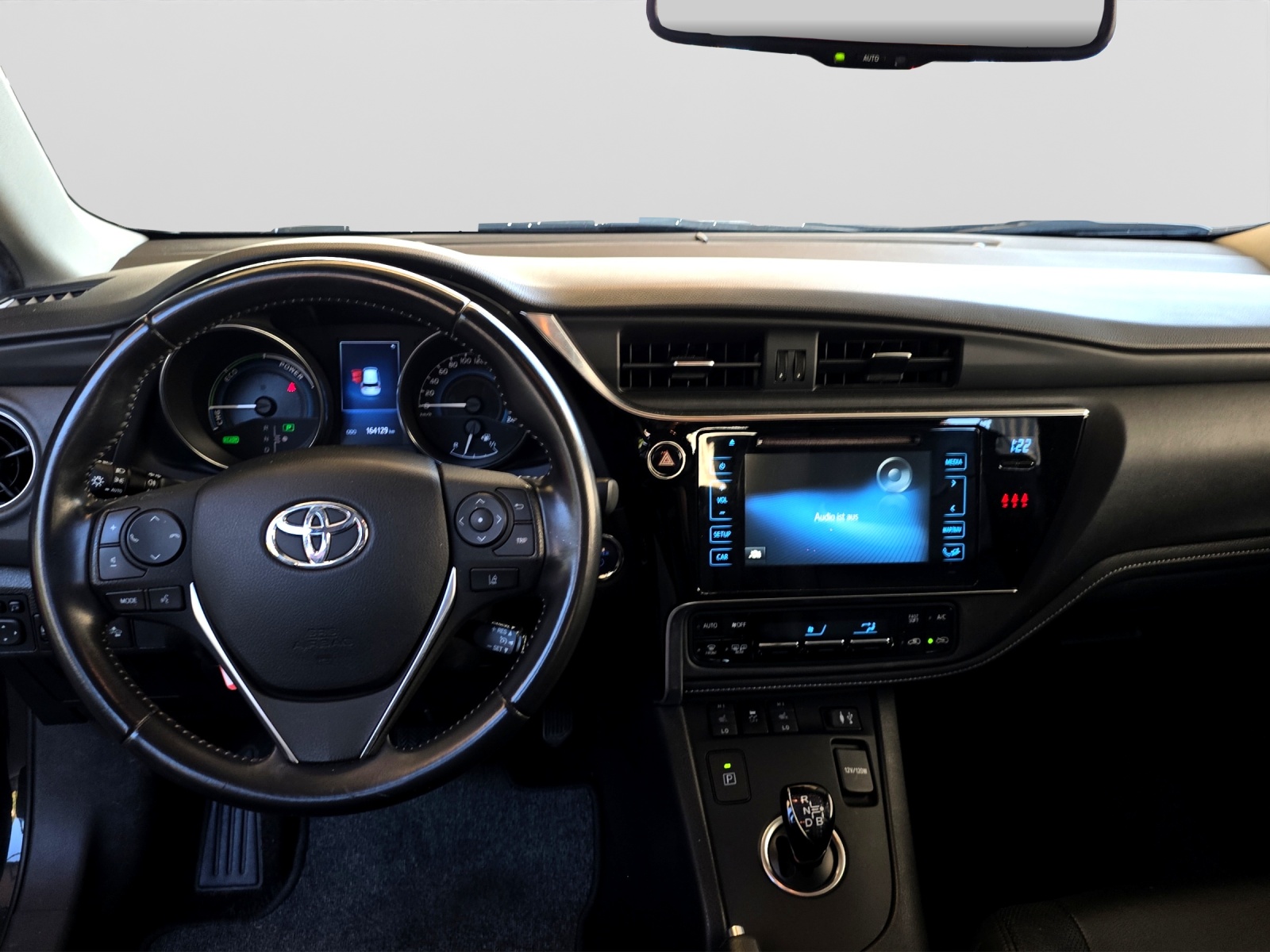 TOYOTA Auris 1.8 HSD Trend-image-10