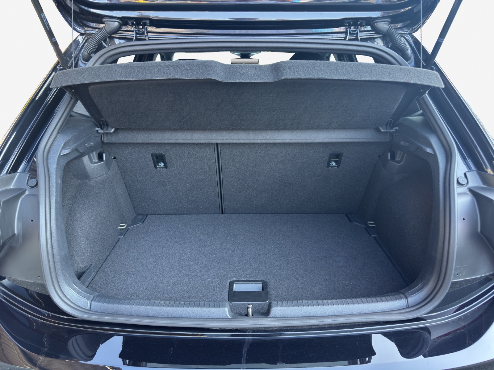 VW Polo 1.0 TSI R-Line DSG-image-12