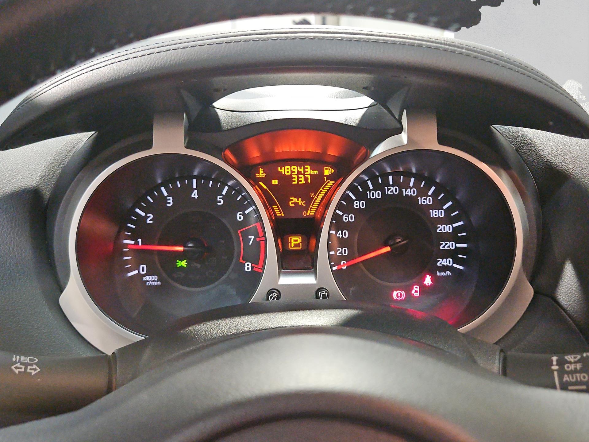 NISSAN Juke 1.6 N-Connecta Xtronic M-CVT-image-10