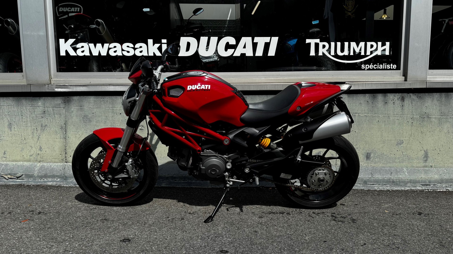 DUCATI Monster 796M ABS-showroom-element-1