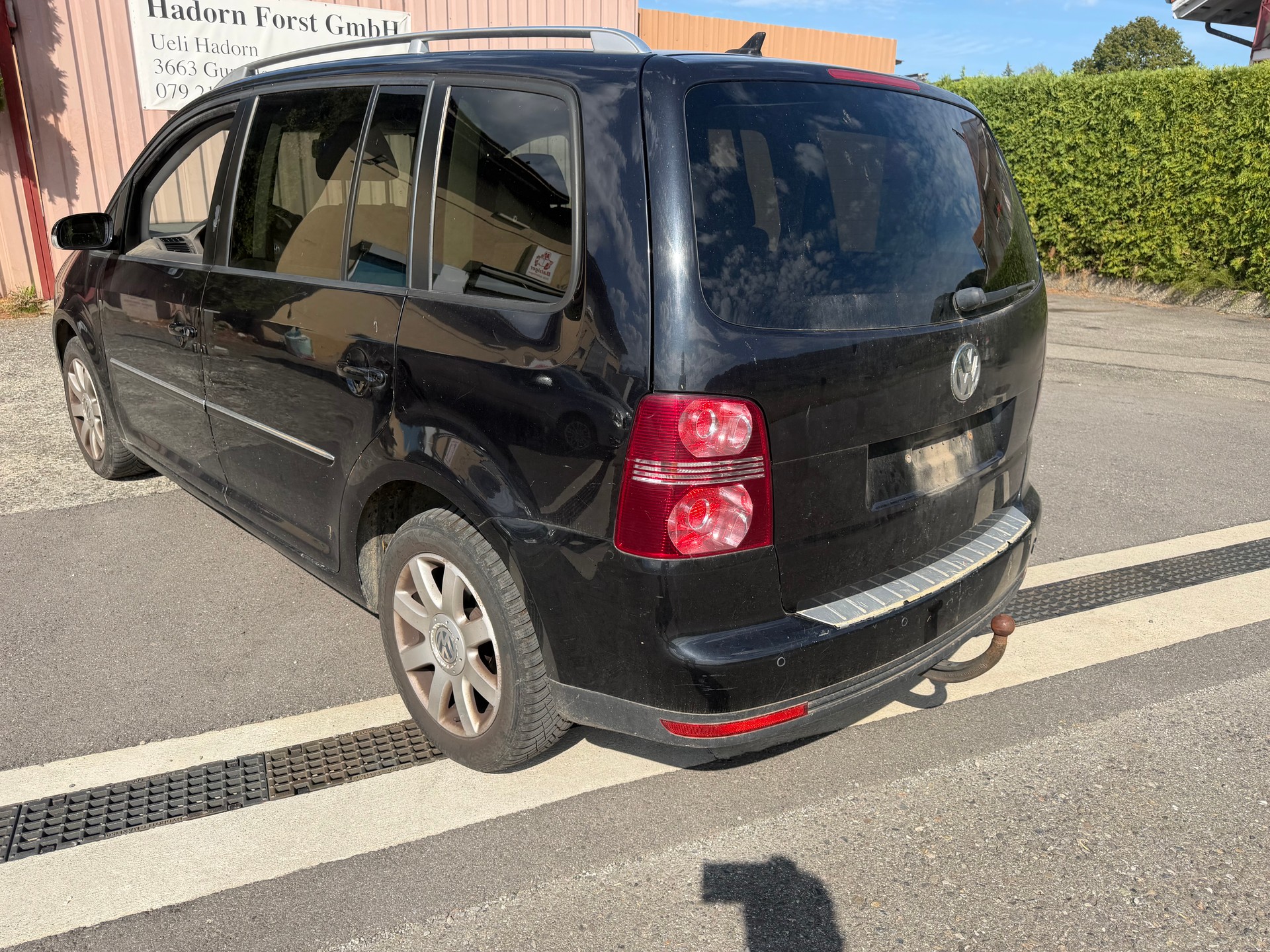 VW Touran 2.0 TDI Highline-image-2