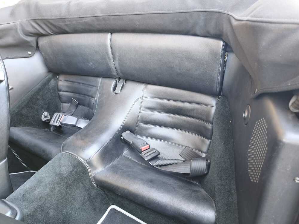 PORSCHE 944 Turbo Cabriolet-image-8