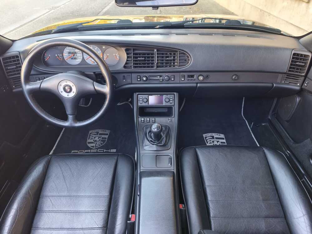 PORSCHE 944 Turbo Cabriolet-image-9