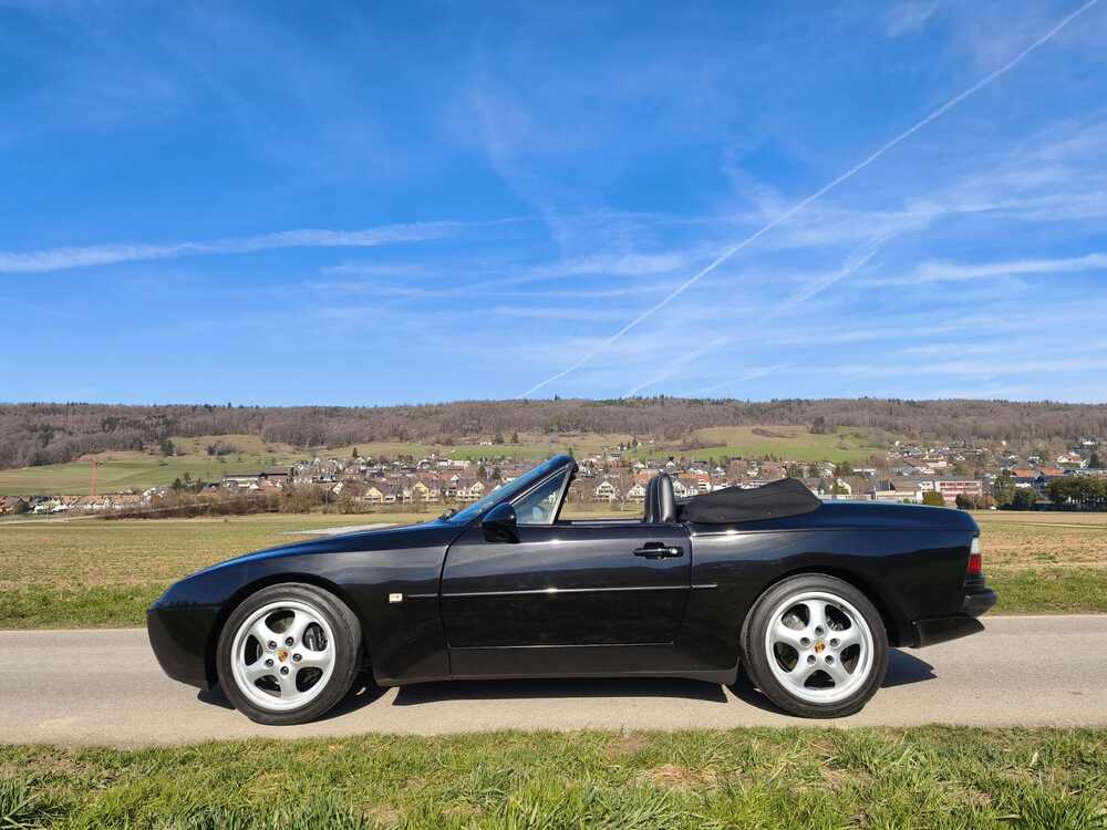 PORSCHE 944 Turbo Cabriolet-image-2