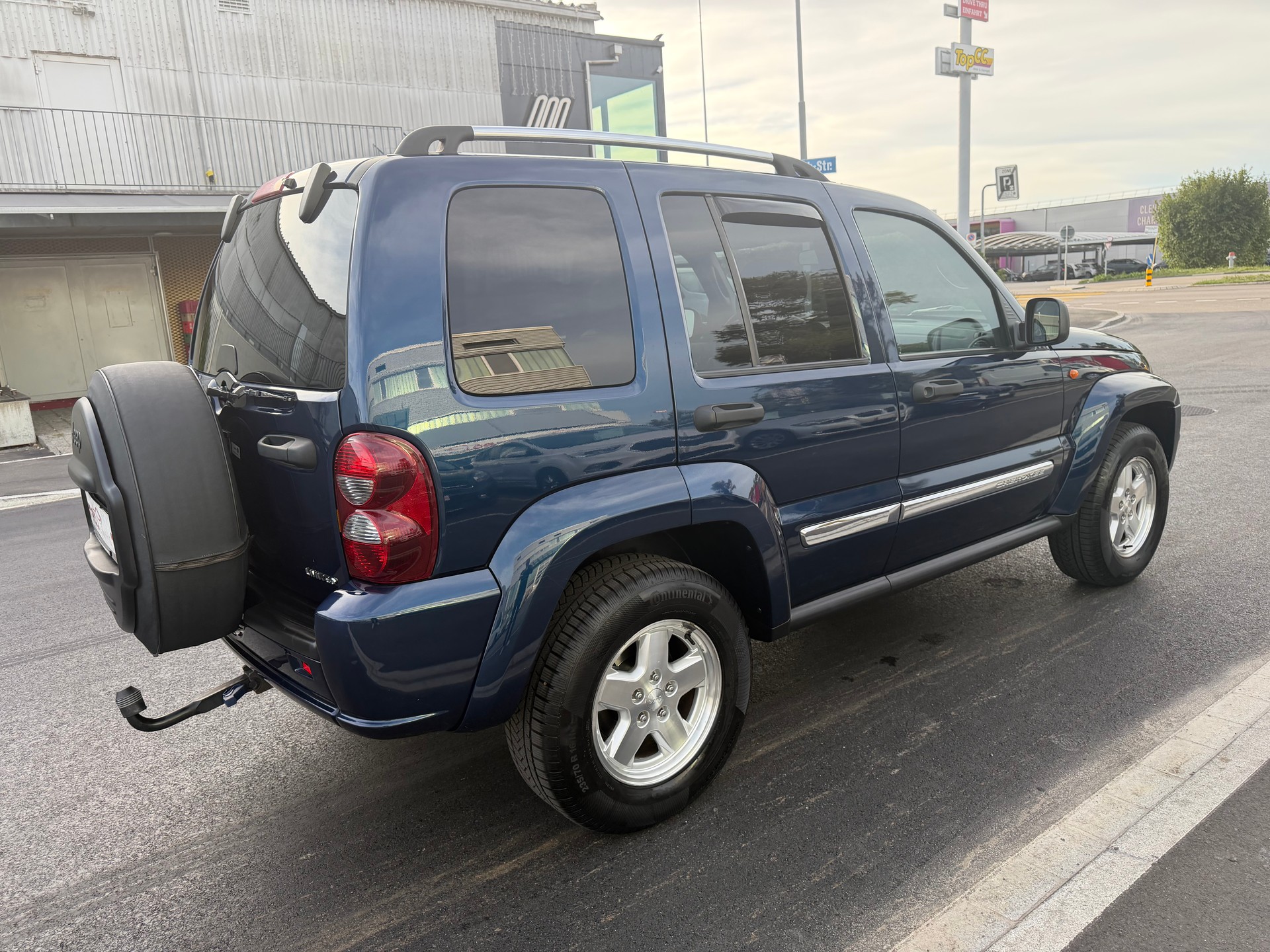 JEEP Cherokee 3.7 V6 Limited-image-4