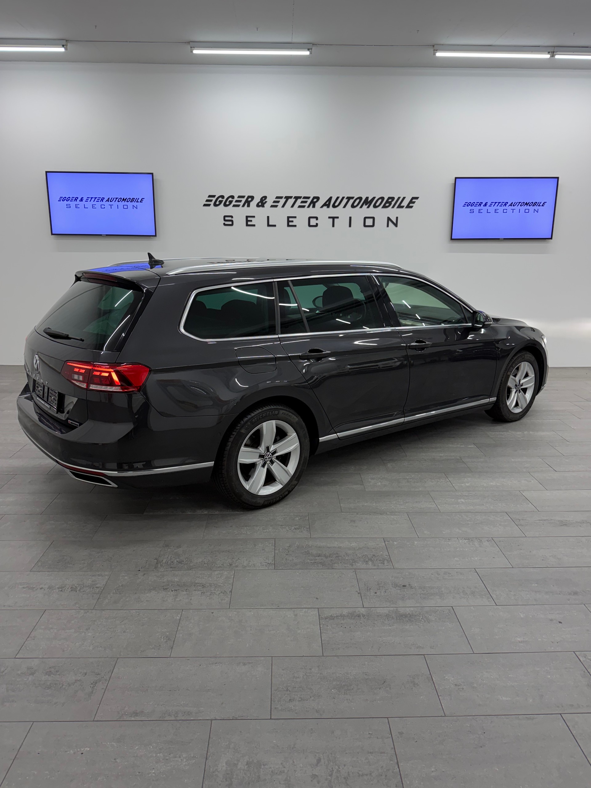 VW Passat 2.0 TDI BMT Elegance 4Motion DSG-image-5