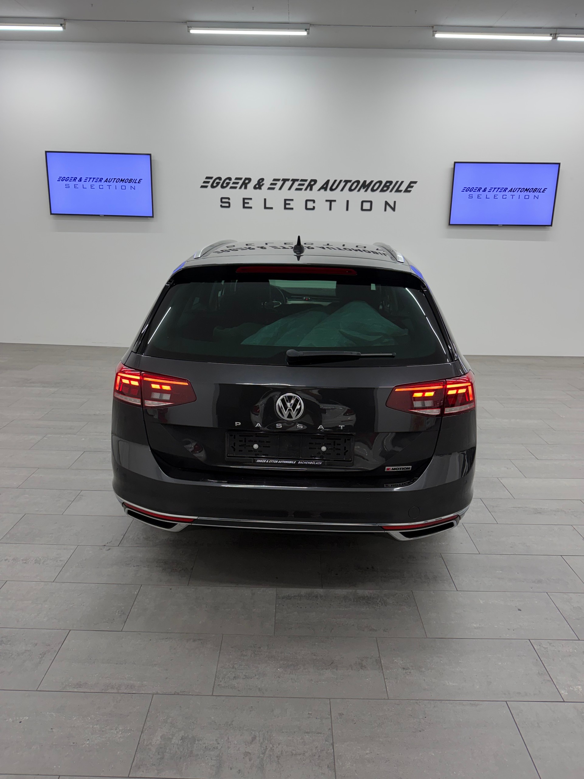 VW Passat 2.0 TDI BMT Elegance 4Motion DSG-image-4