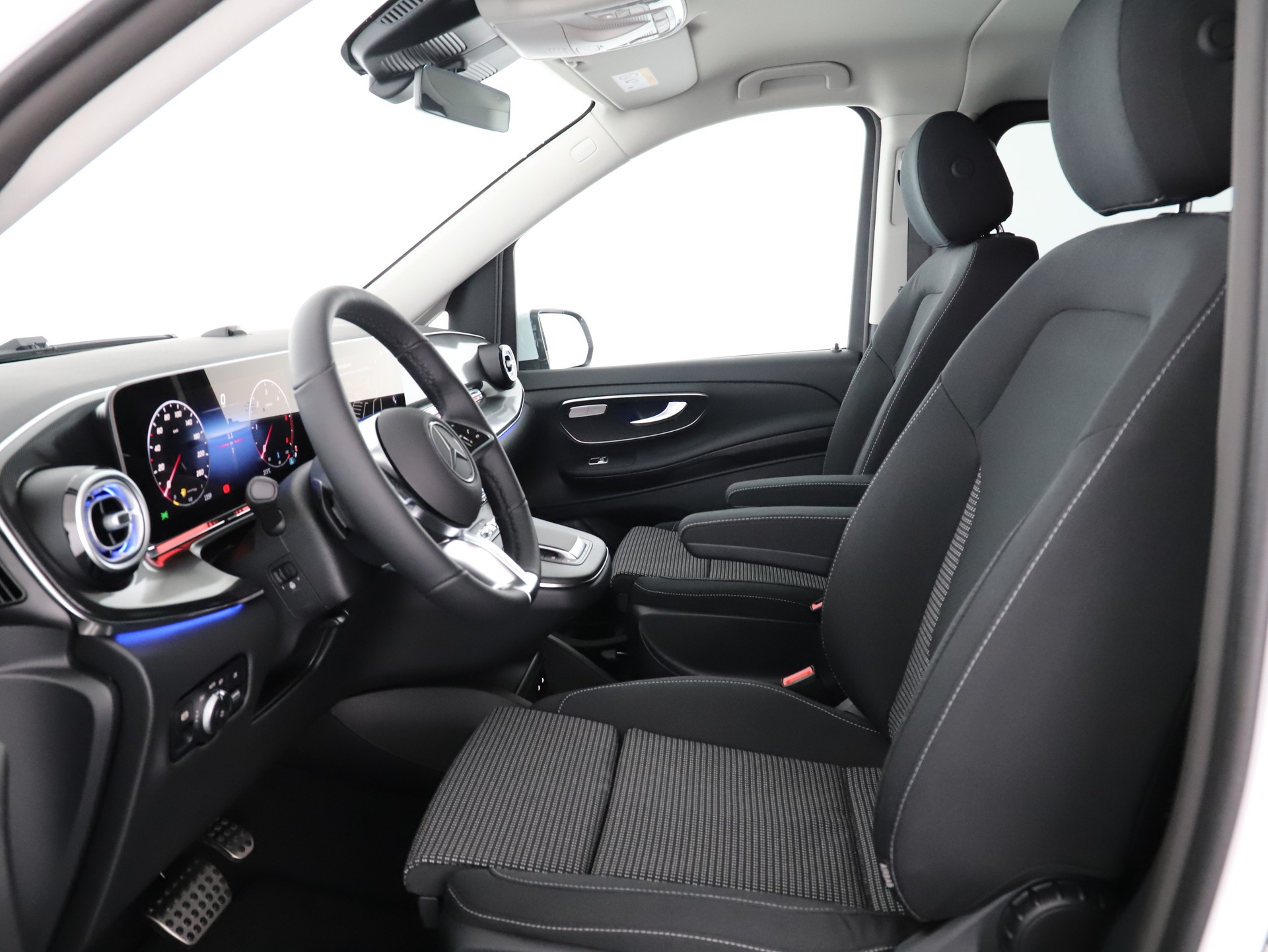 MERCEDES-BENZ V 250 d kpa. 4M Style-image-8