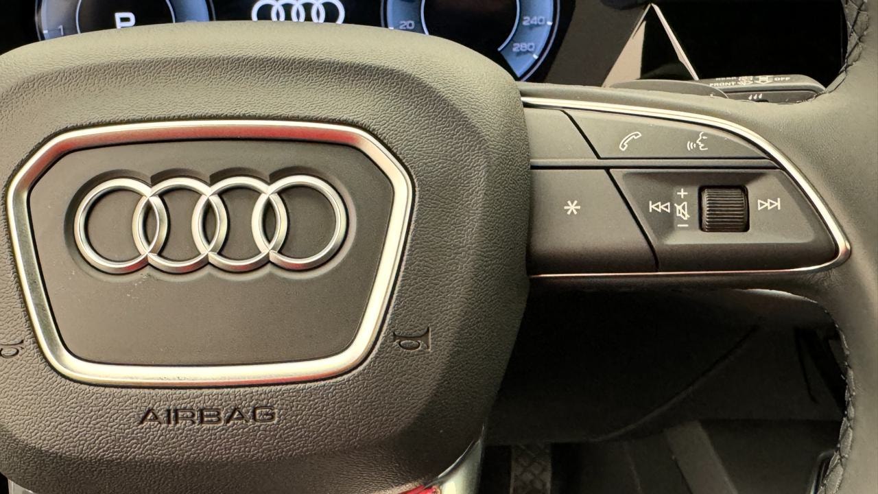 AUDI A3 Sportback TFSI 150 kW quattro S line S tronic-image-9