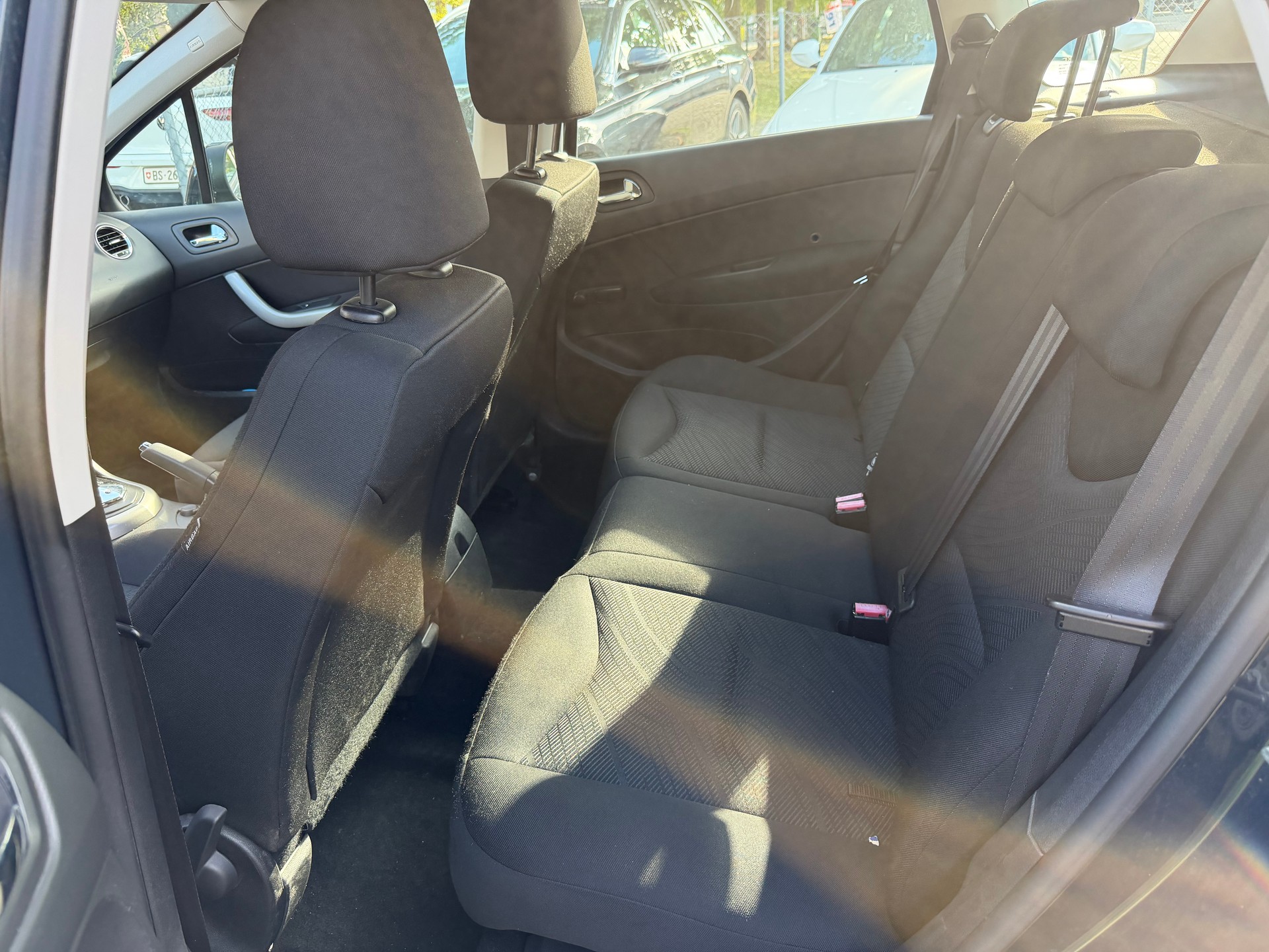 PEUGEOT 308 SW 1.6 HDI Active EGS6-image-7