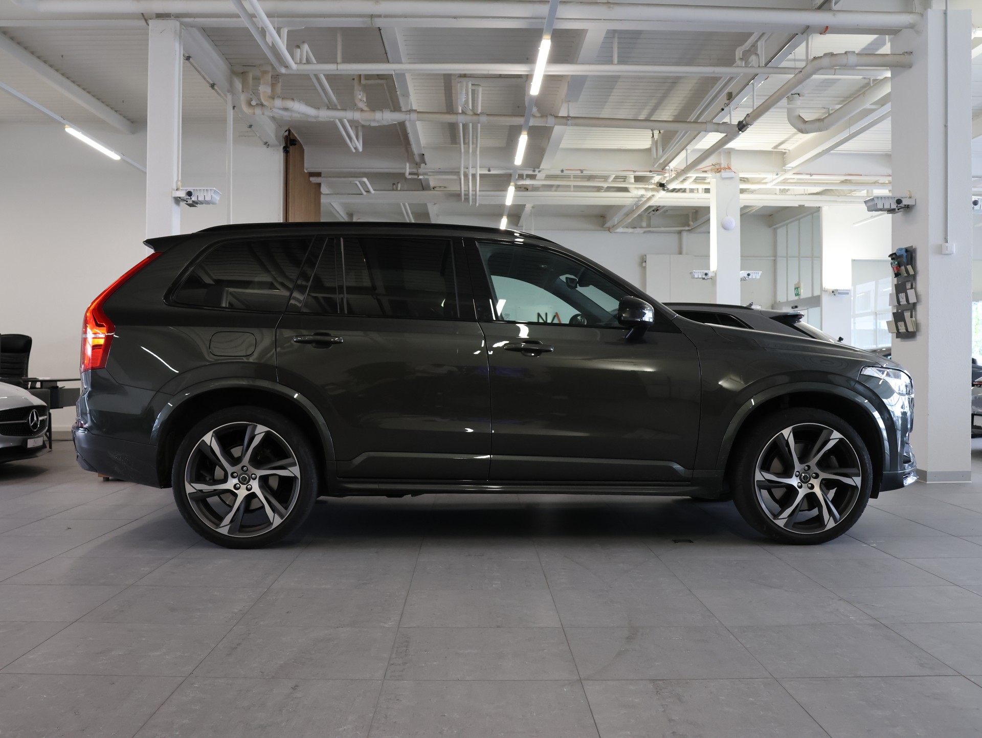 VOLVO XC90 T8 eAWD R-Design Geartronic-image-9
