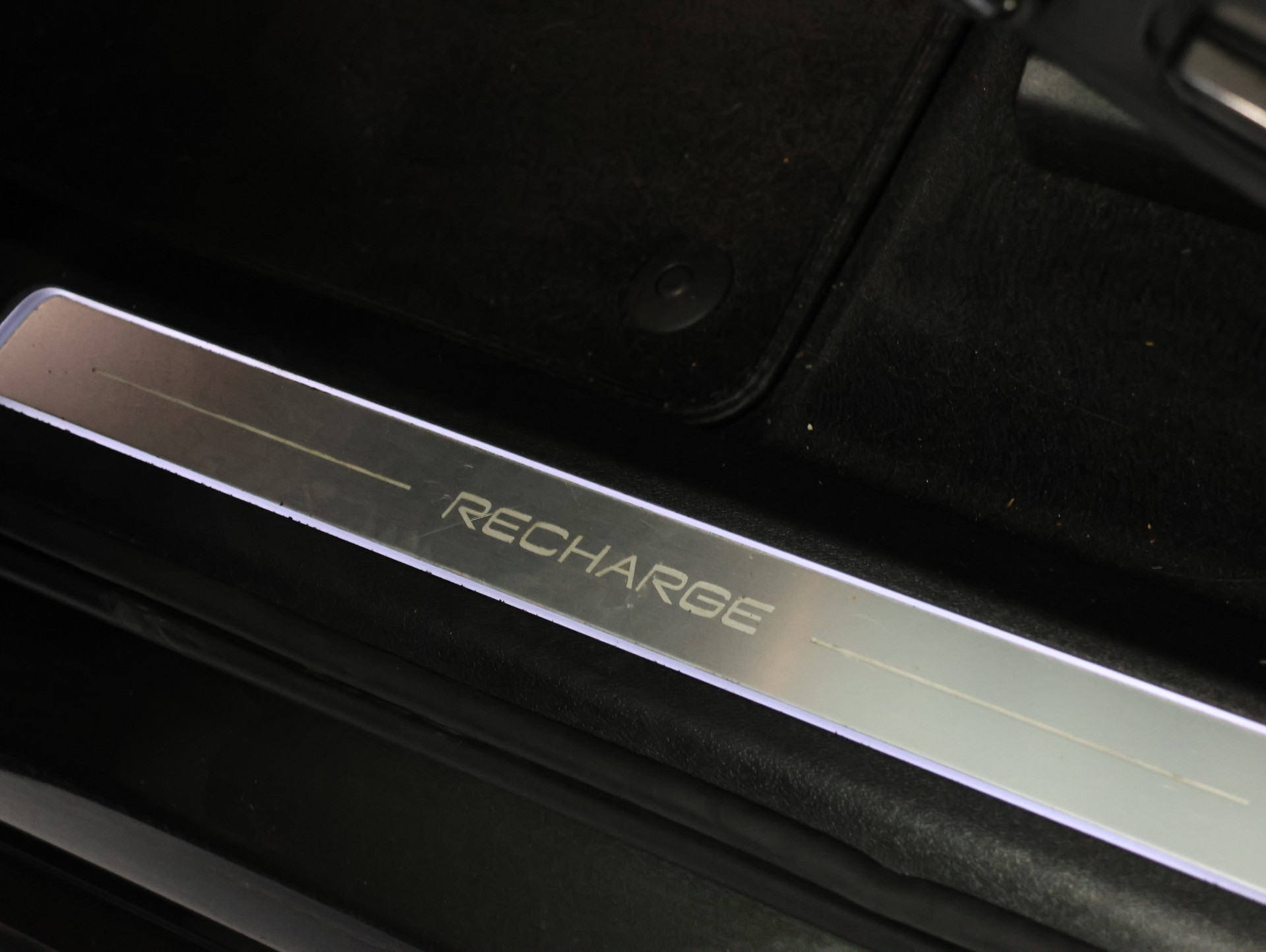 VOLVO XC90 T8 eAWD R-Design Geartronic-image-11