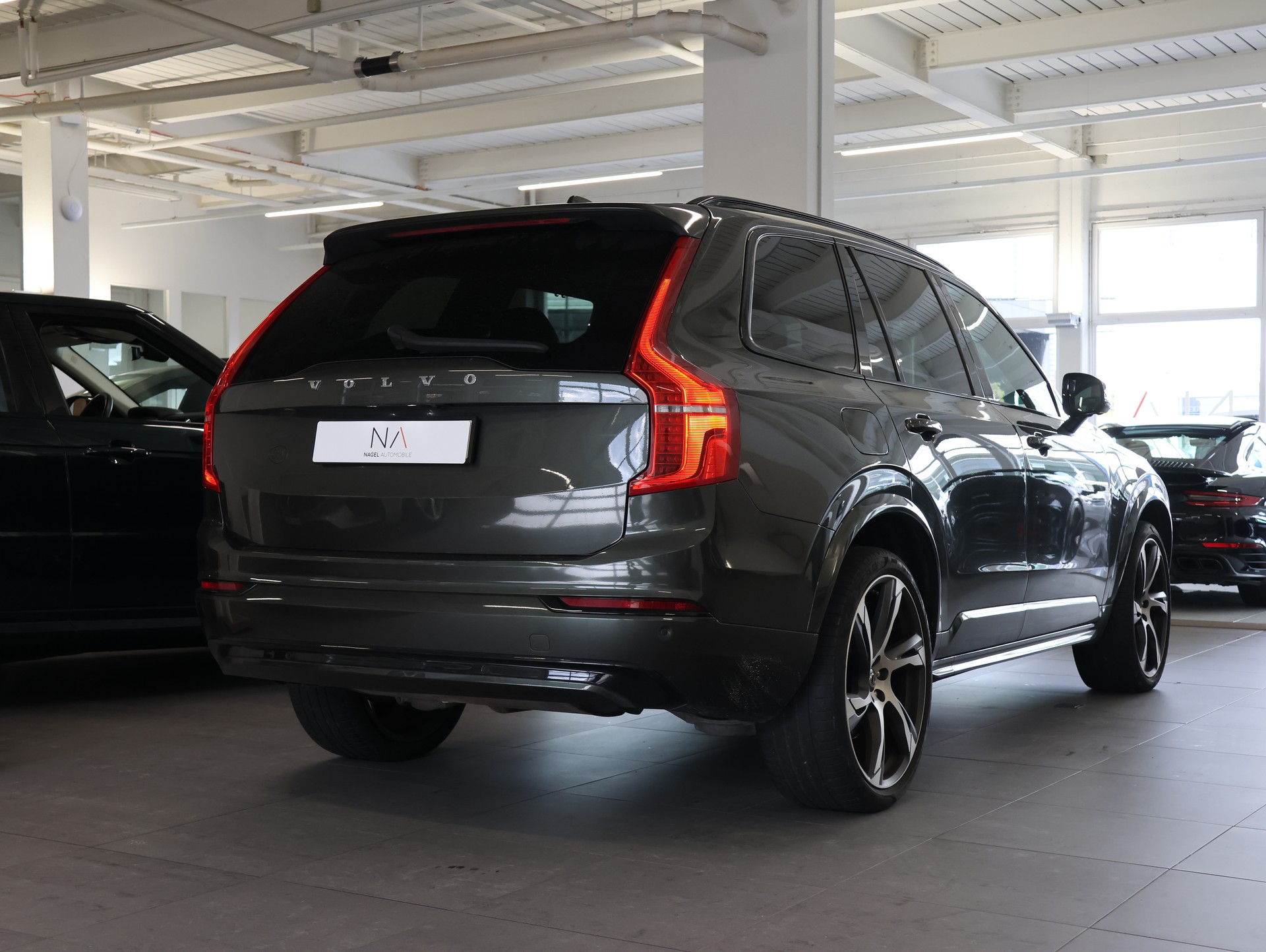 VOLVO XC90 T8 eAWD R-Design Geartronic-image-7