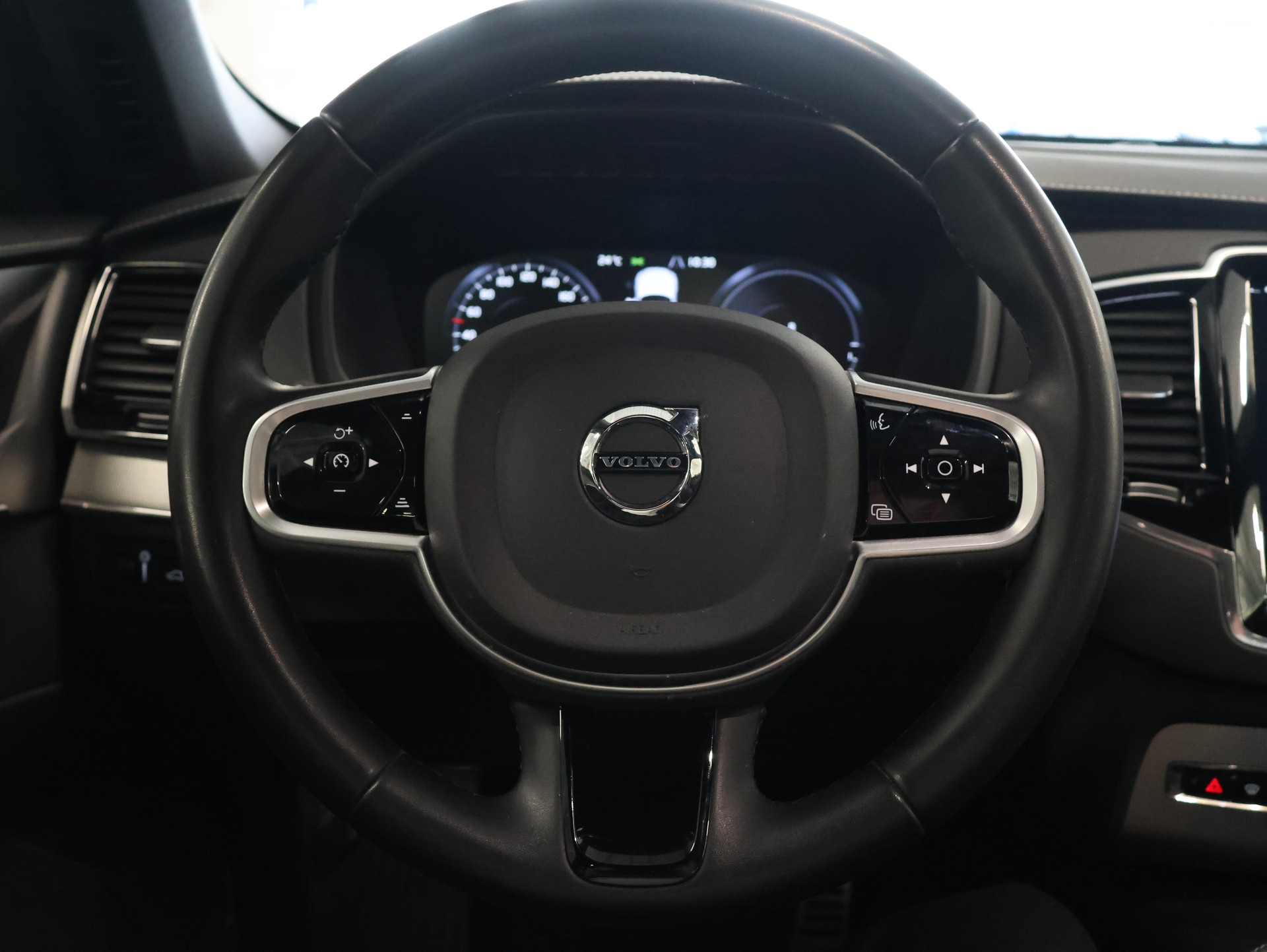 VOLVO XC90 T8 eAWD R-Design Geartronic-image-14