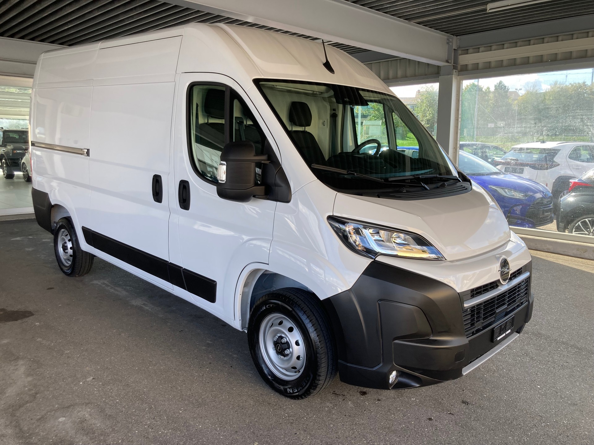OPEL Movano 2.2 d 180PS 3,5t L2H2 Kasten-image-2
