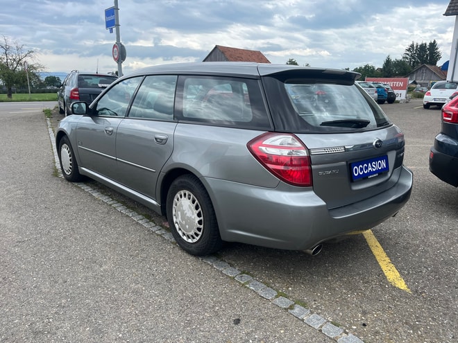 SUBARU Legacy 2.0R AWD Swiss-image-4