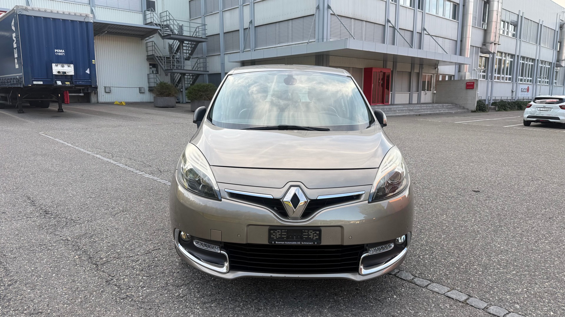 RENAULT Grand Scénic 2.0 16V Dynamique X-Tronic CVT-image-0