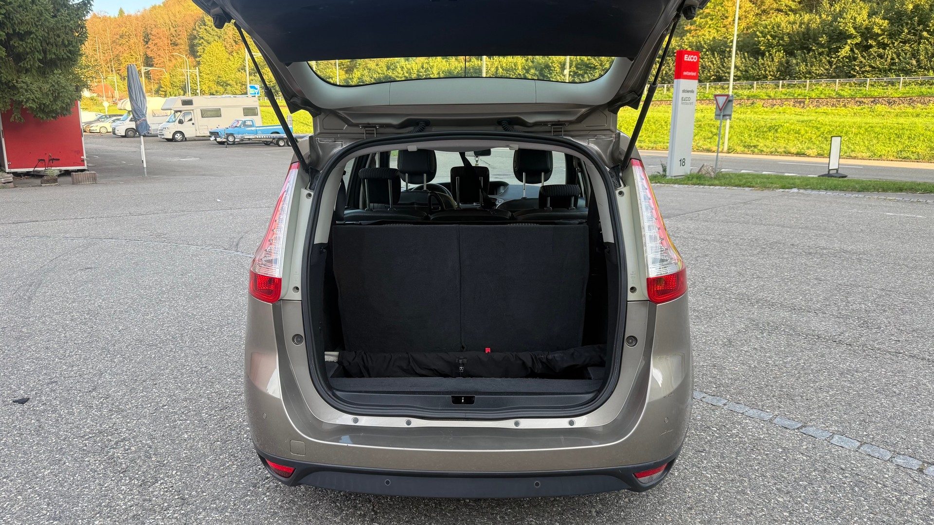 RENAULT Grand Scénic 2.0 16V Dynamique X-Tronic CVT-image-11