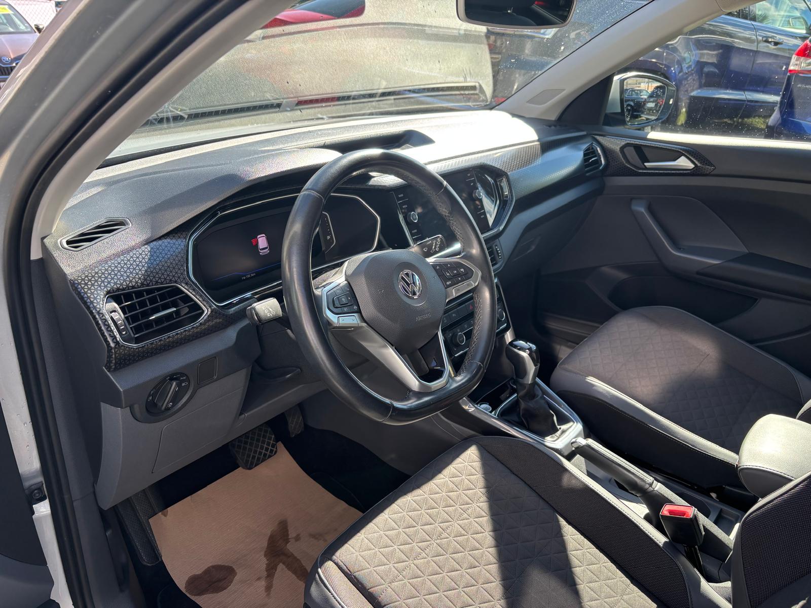 VW T-Cross 1.0 TSI Style DSG-image-10