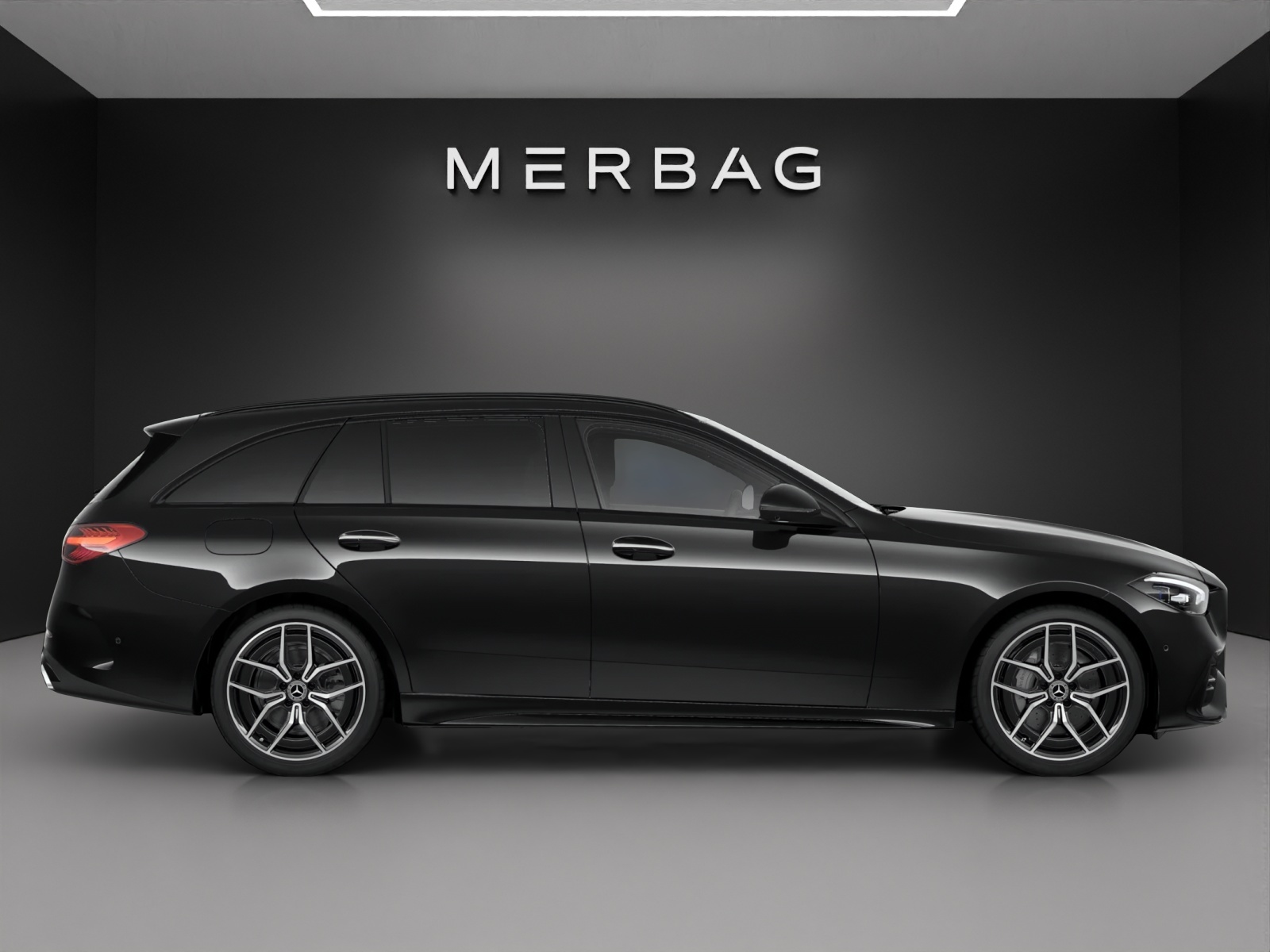 MERCEDES-BENZ C 220 d T 4 Matic-image-1