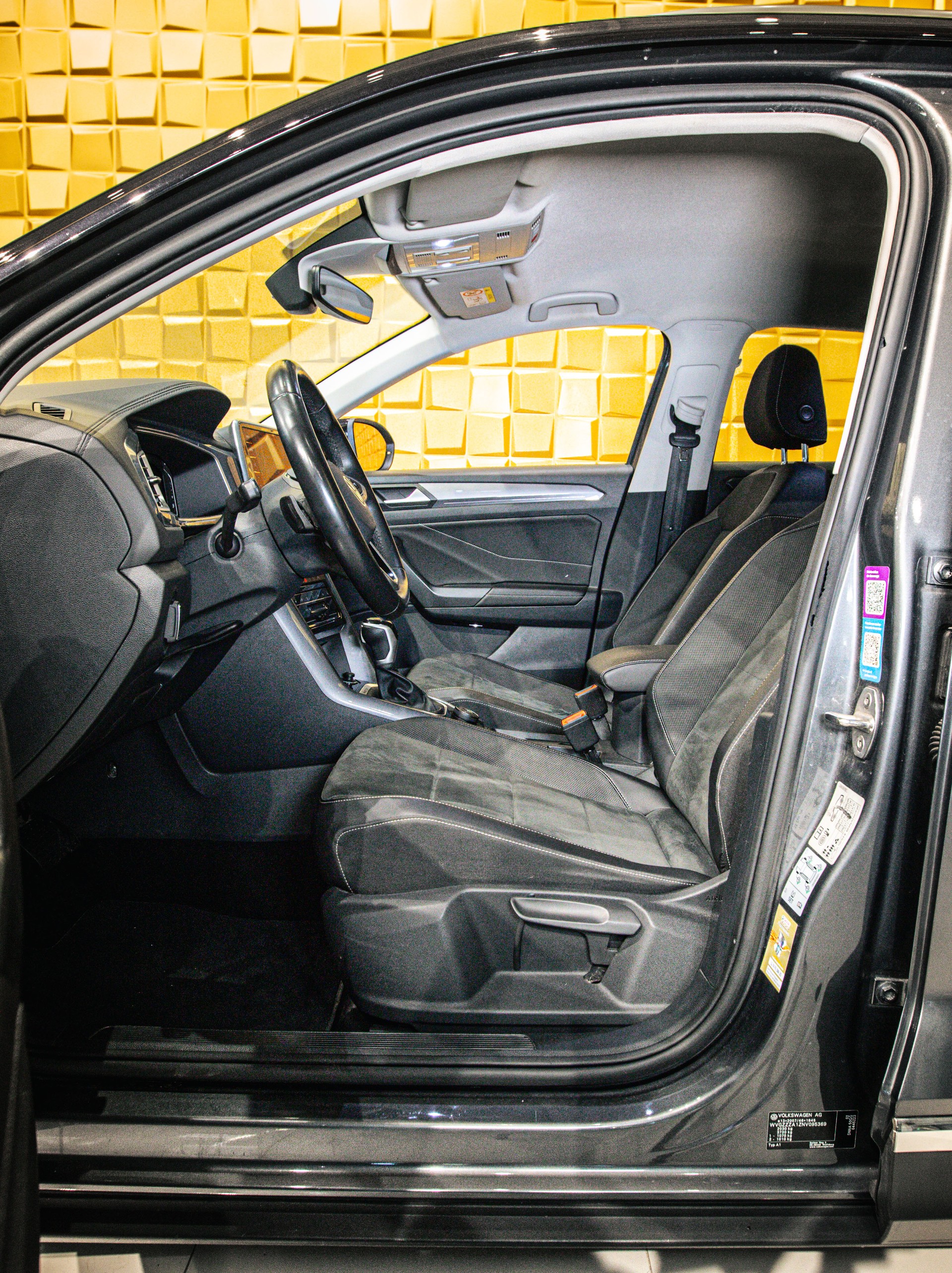 VW T-Roc 2.0 TSI Style DSG 4Motion-image-9